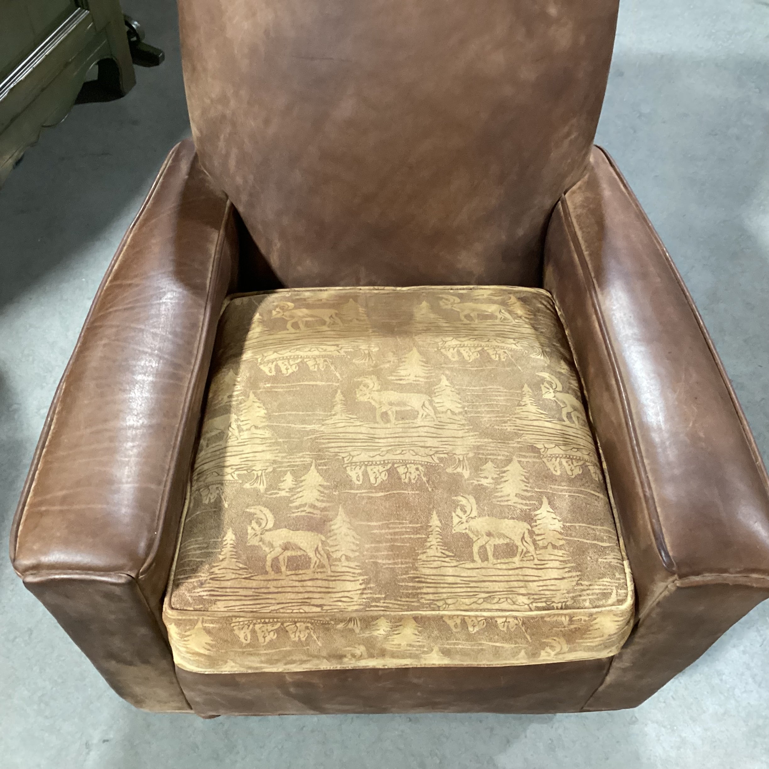 Old Hickory Tannery Distressed & Caribou Leather Chair 30"x 32"x 36"