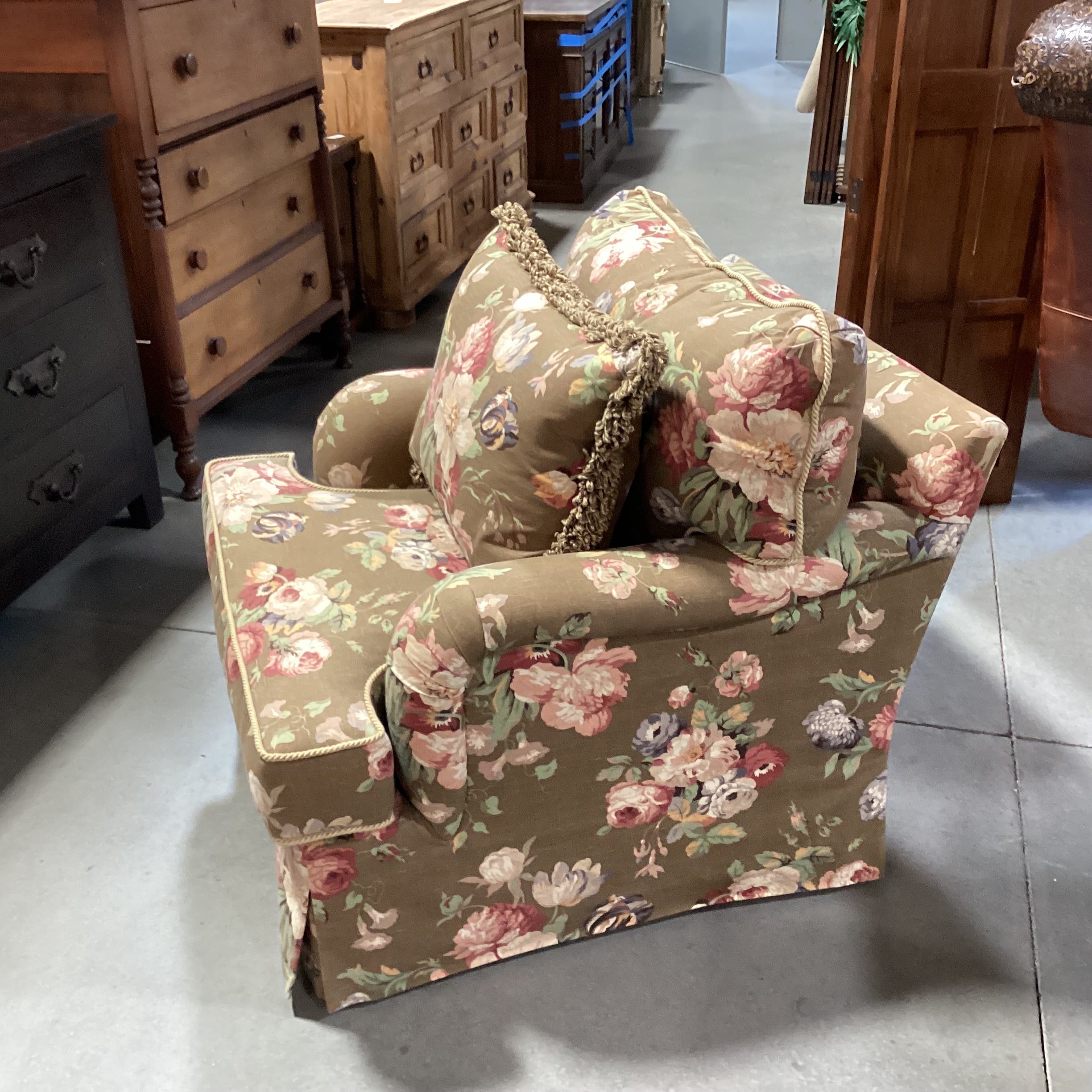 Gina B Brown Floral Linen Chair 34"x 36"x 29"