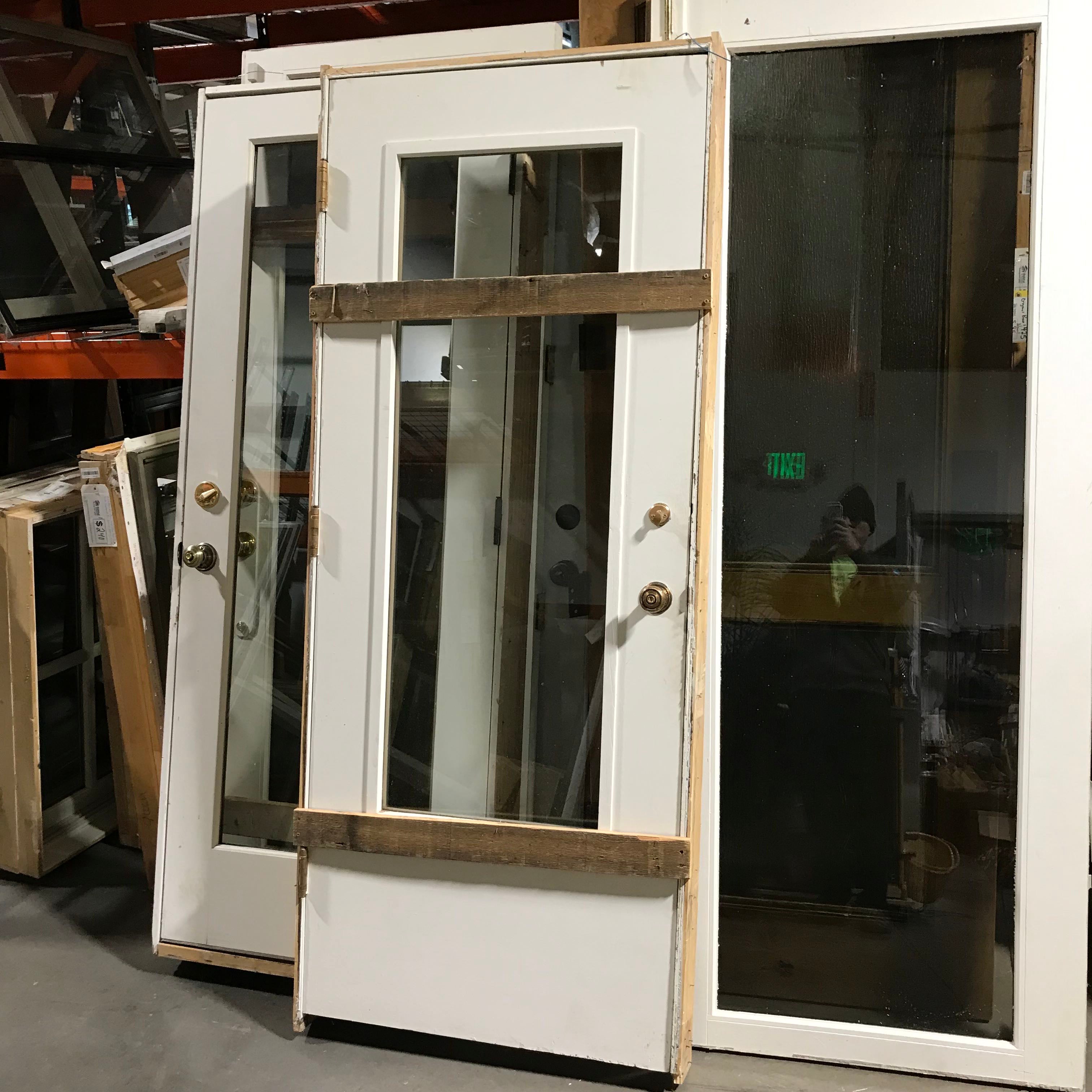 32"x 80"x 1.75" One Glass Panel Painted White Interior Maple Veneer Exterior Solid Wood Exterior Door