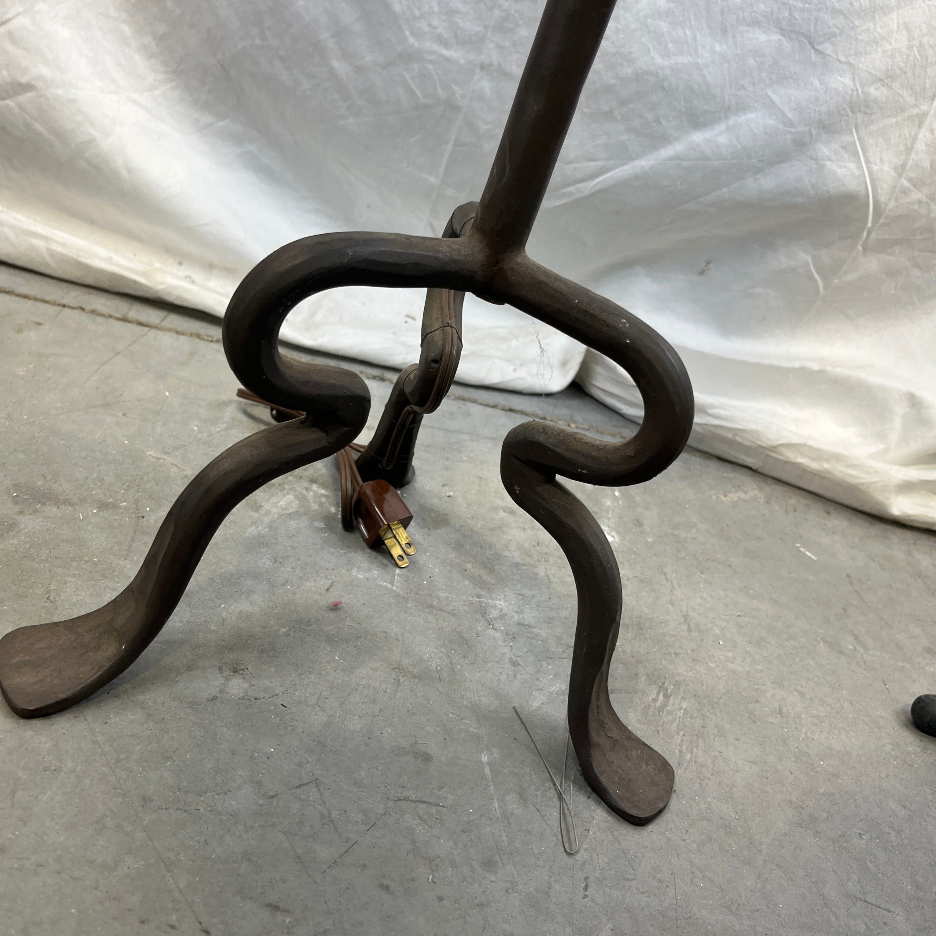 French 2-Light Wrought Iron 3 Legged with Hammered Flat Feet and Iron Leaf Candlestick Detailing Table Lamp