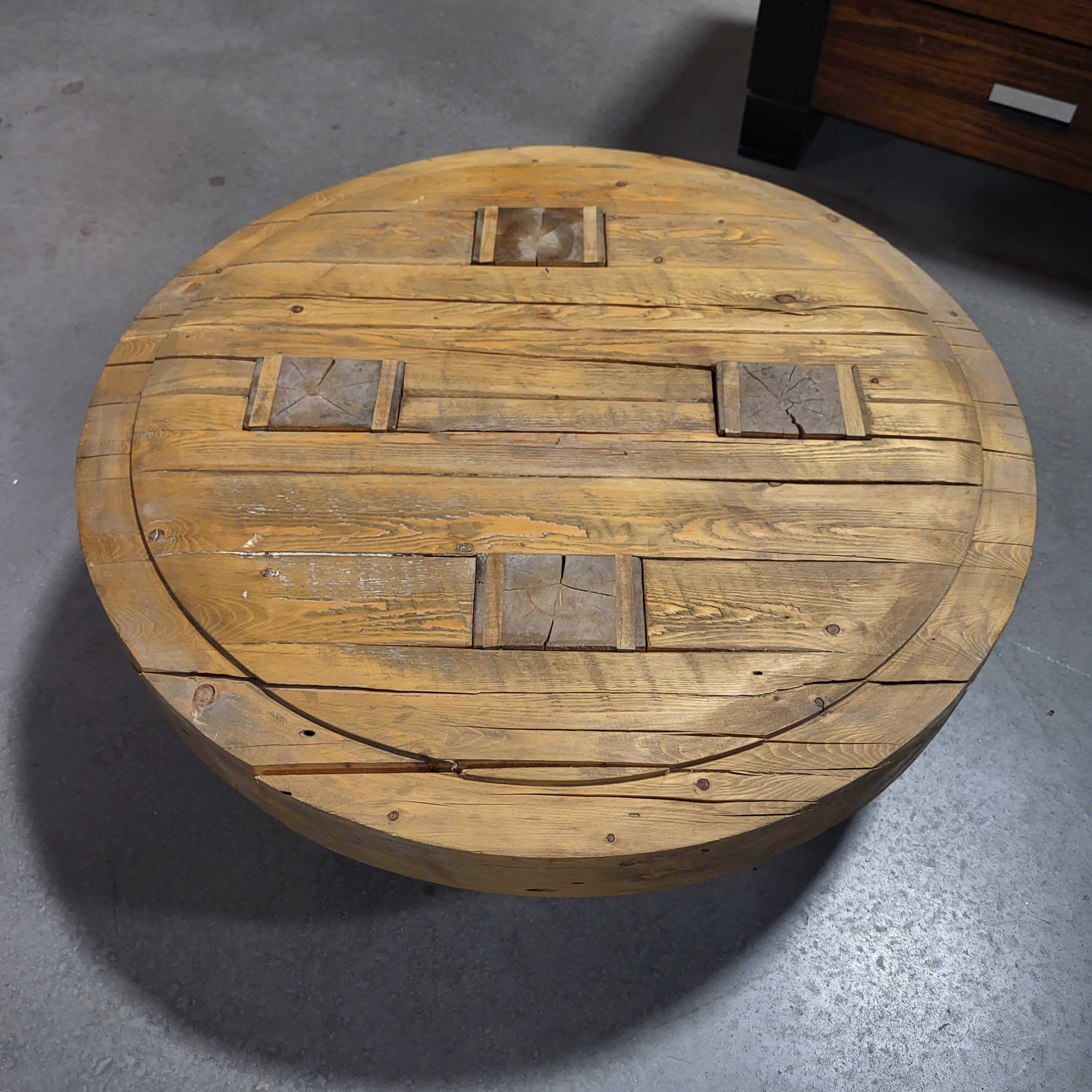 Solid Wood Cog Style Round Coffee Table