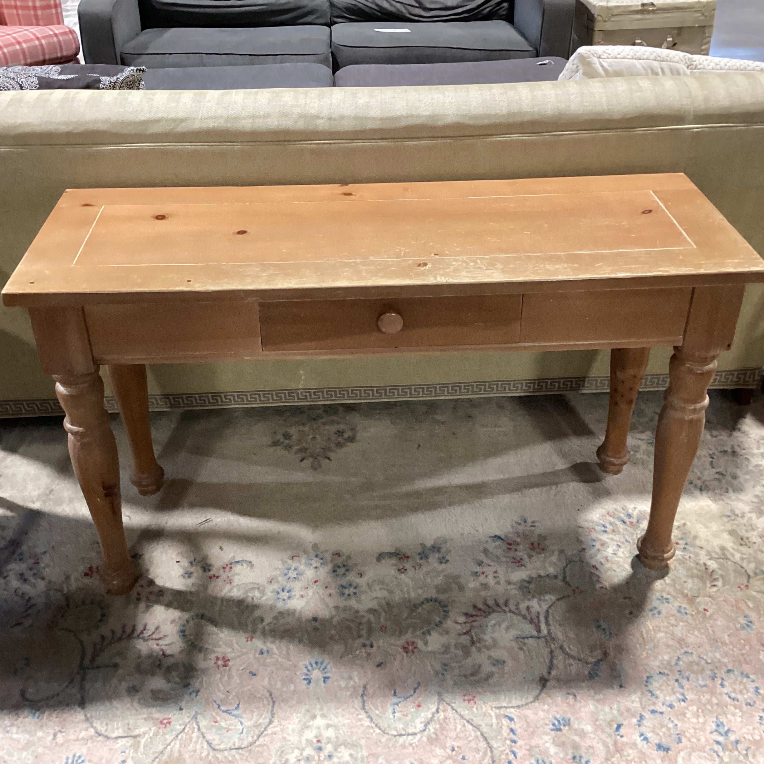 Broyhill Washed Pine 1 Drawer Turned Legs Sofa Table