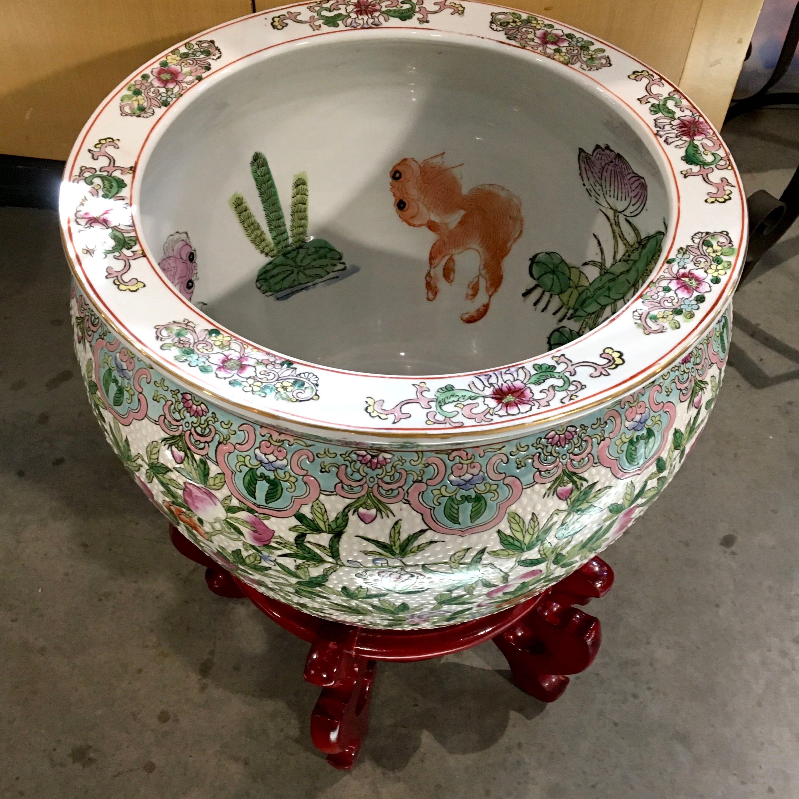 Base:13"x 9" Pot:14.5"x 12" Antique Chinese Floral Porcelain Vase & Stand