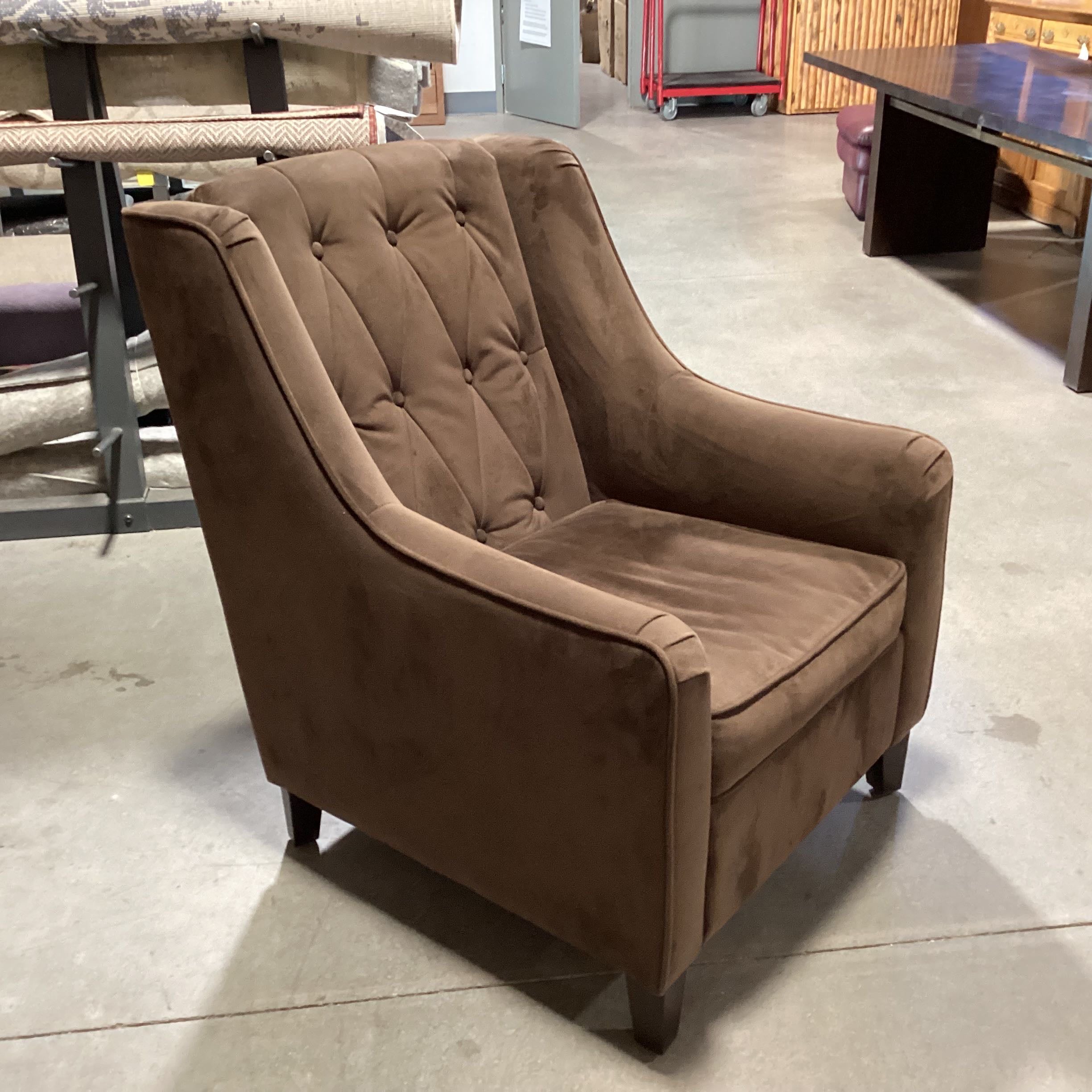 Best Furniture Dark Brown Plush Tufted Slope Arm Chair