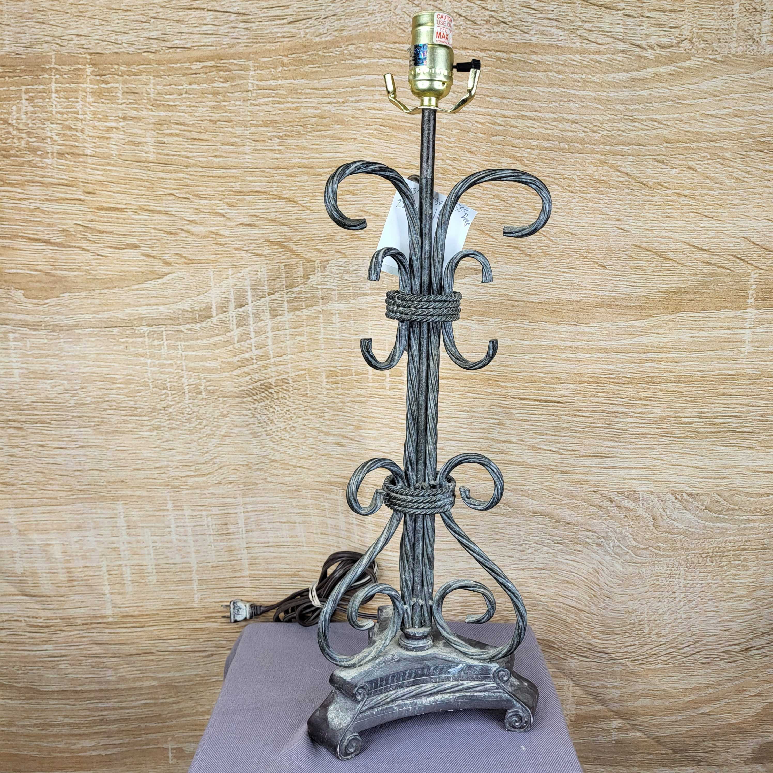 Wrought Iron Curved with Knot Embellishments Table Lamp