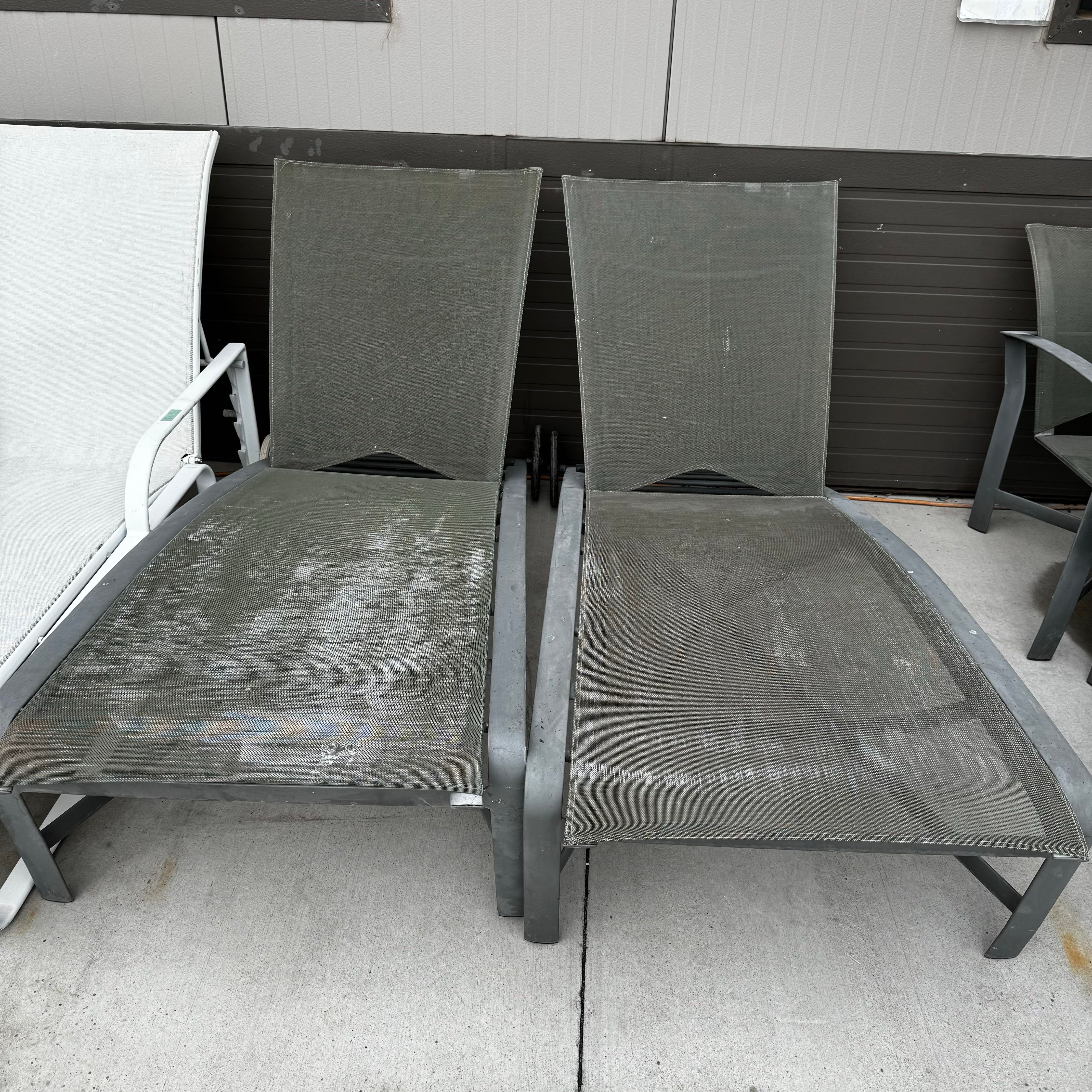 Set of 2 Brown Jordan Patio Lounge Chair