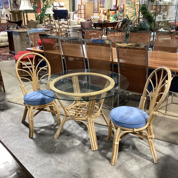 Rattan round discount table and chairs