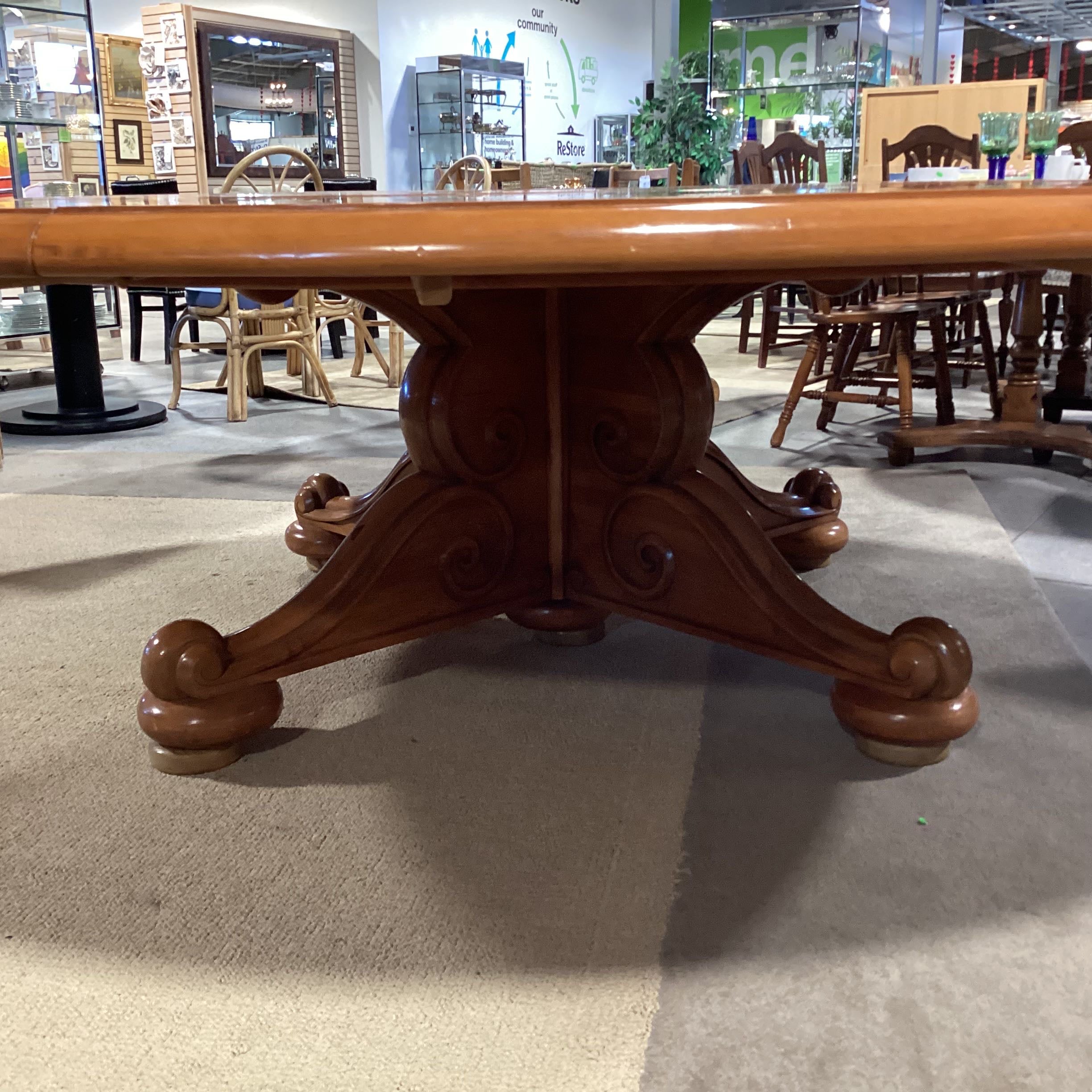 Round Finished Pine with 8 Clip in Extended Leaves Dining Table