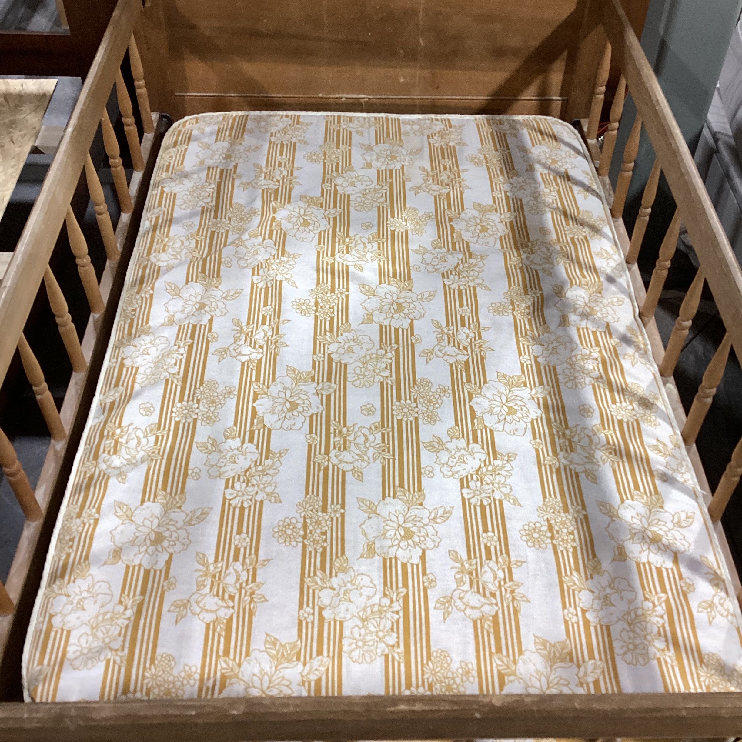Antique Toddler Bed with Mattress Bedset