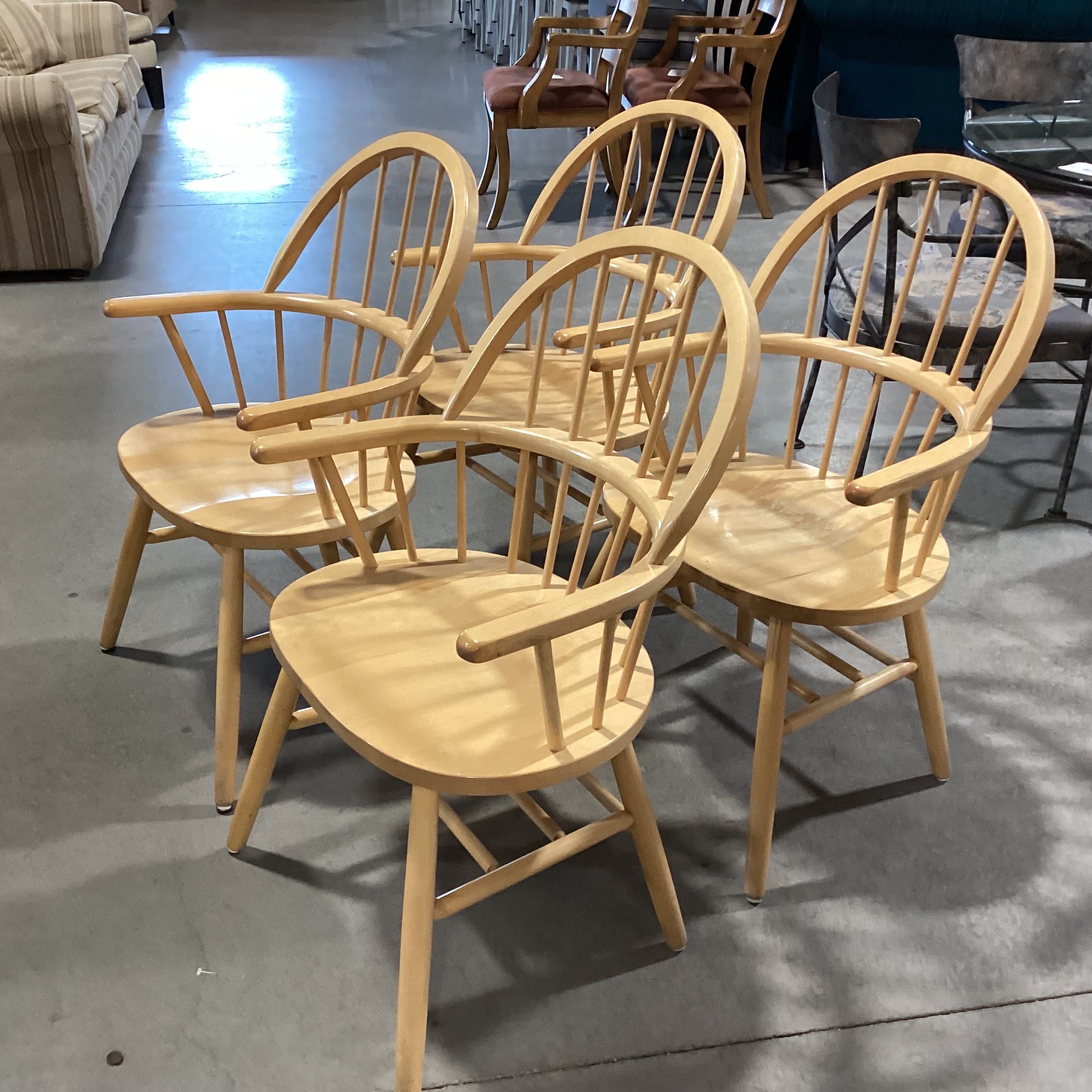 Set of 4 Solid Honey Oak Windsor Style Dining Chairs