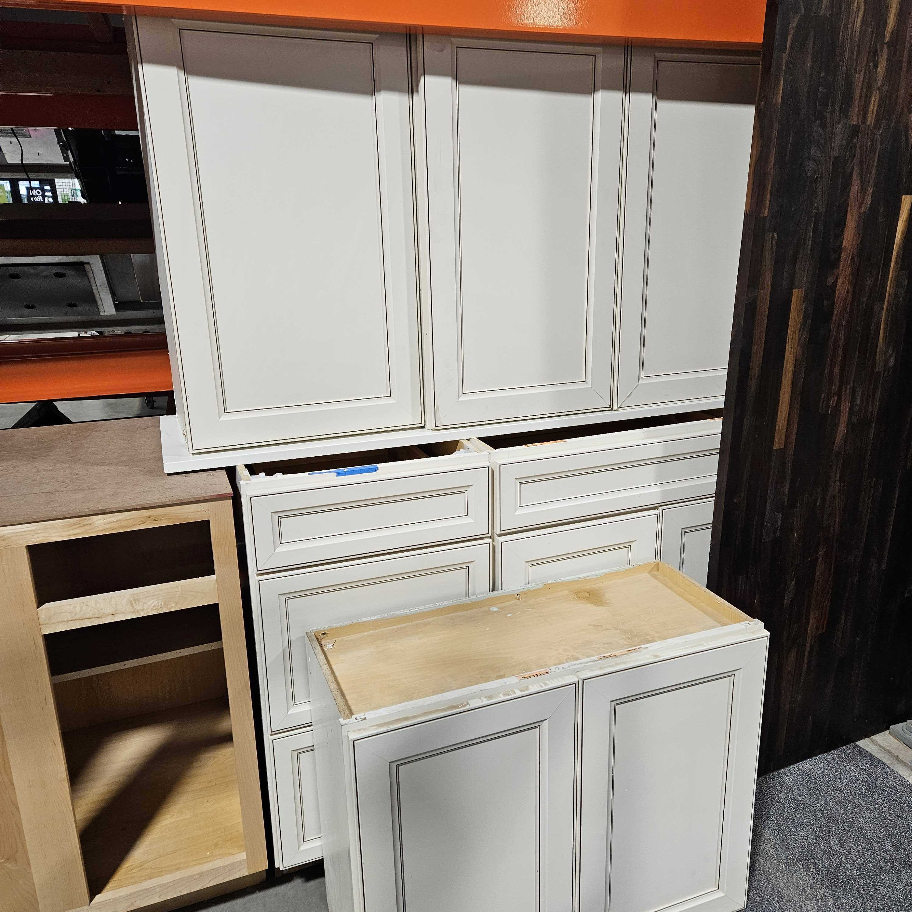 5 Piece 2 Lowers 3 Uppers Cream Colored Glazed Cabinet Set