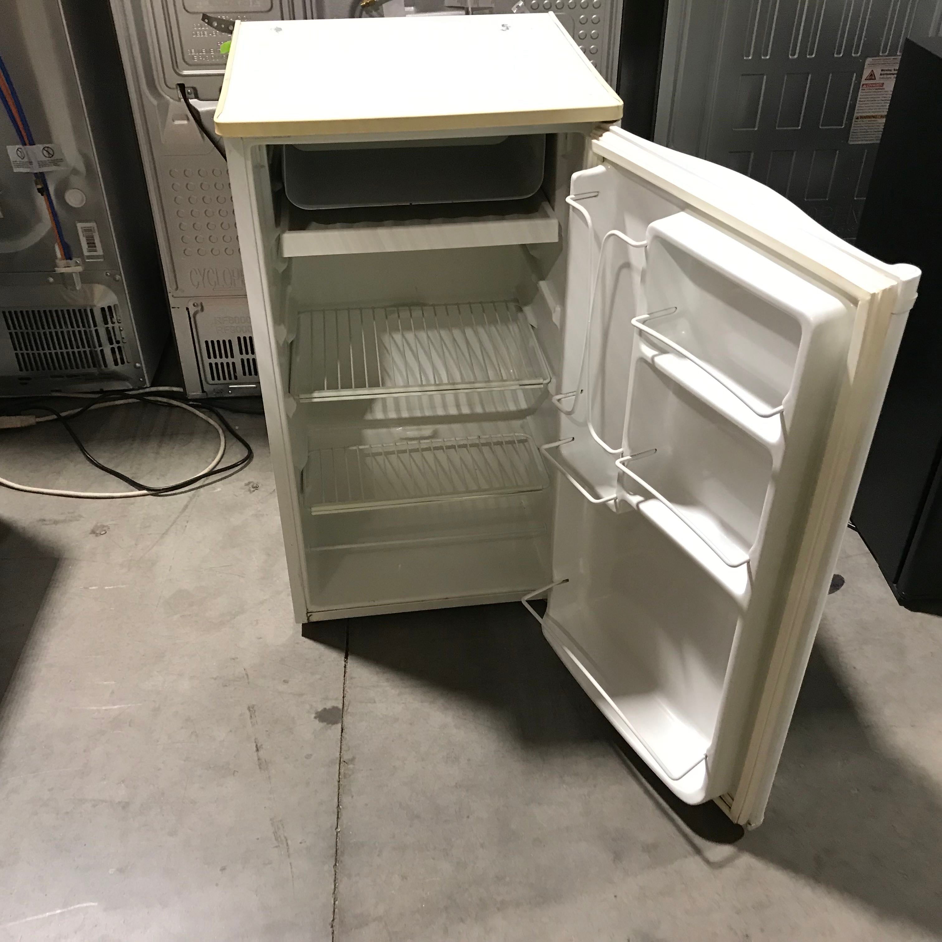 GE White Under Counter Refrigerator