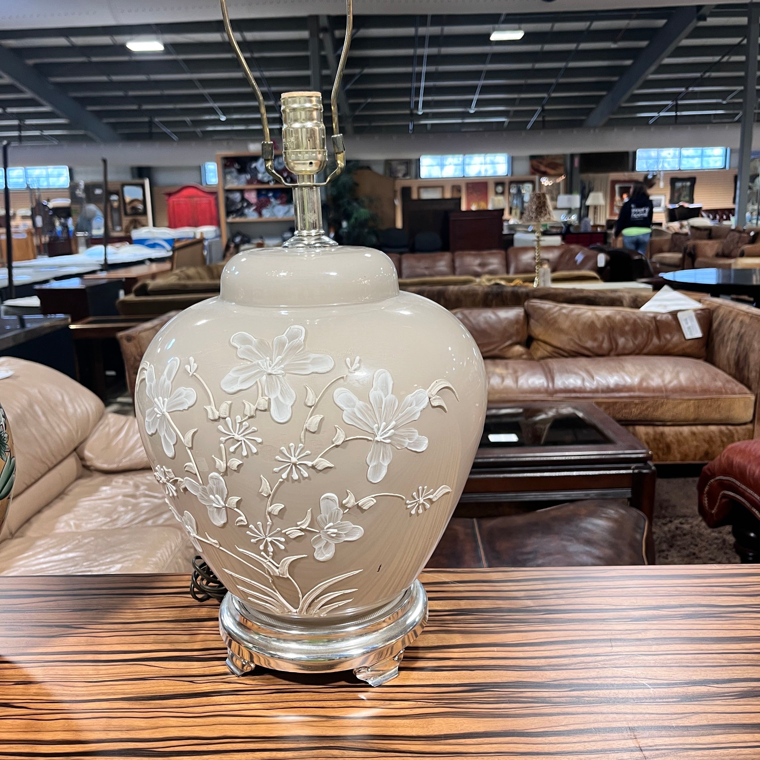 Vintage Cream Glass Applied Flower Table Lamp