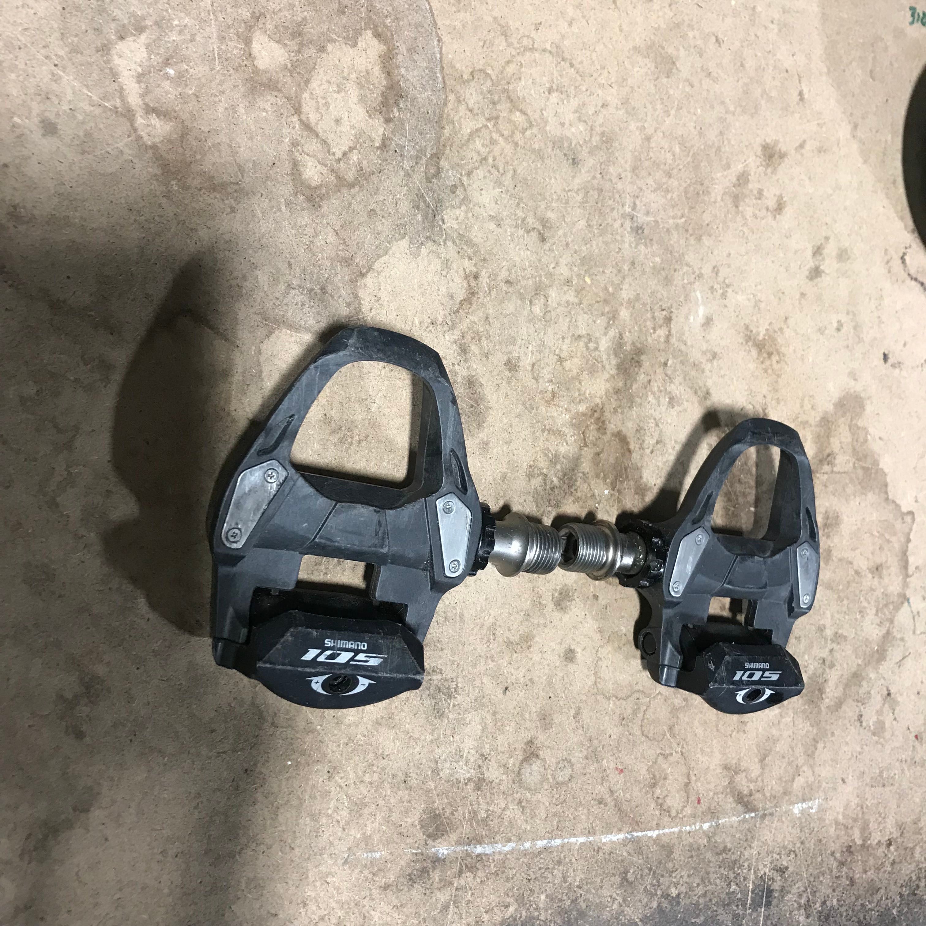 Set of 2 Shimano PD-R7000 105 Pedals