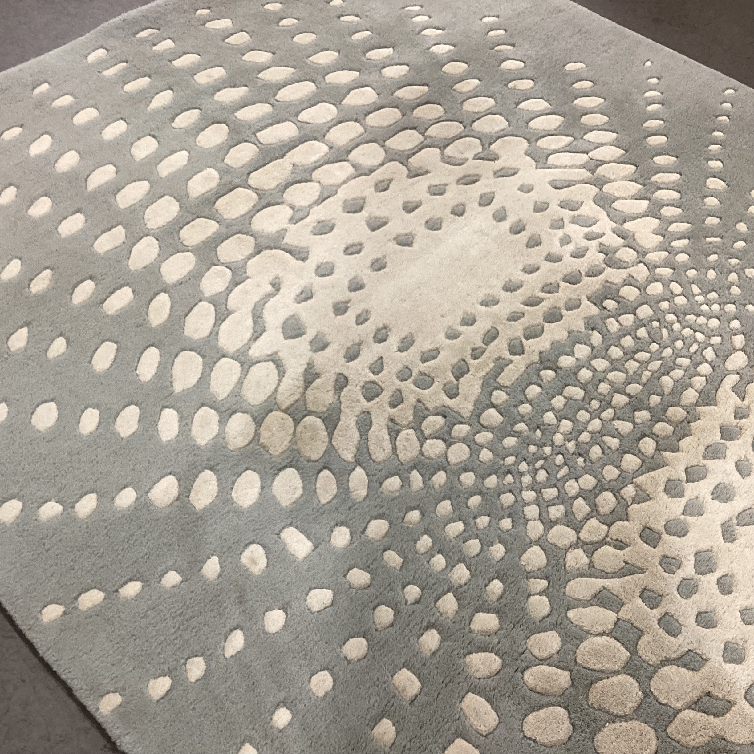 Safavieh Soho Blue Ivory Wool Rug 5'x 8'