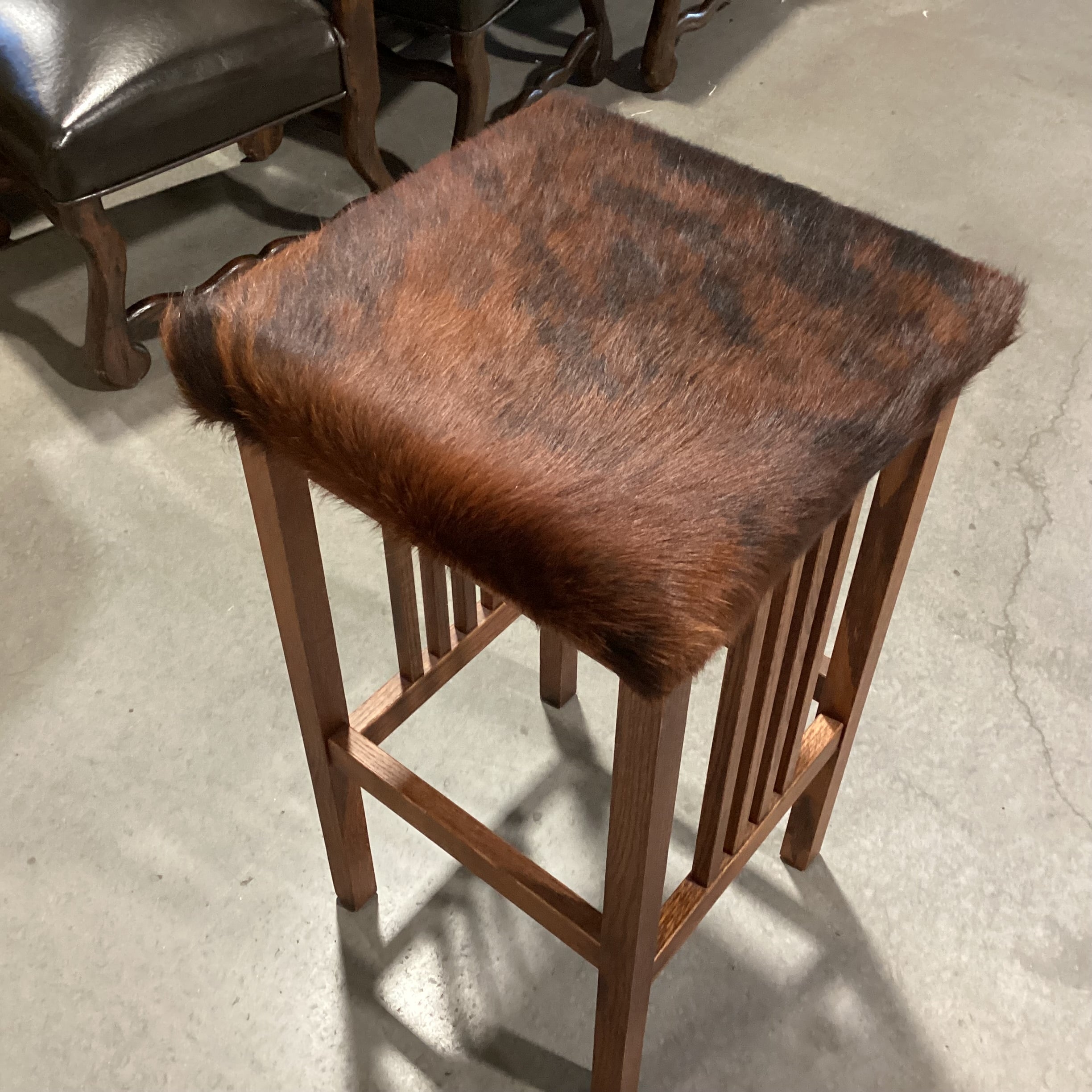Amish Mission Style Oak with Black & Brown Cowhide Barstool 32"