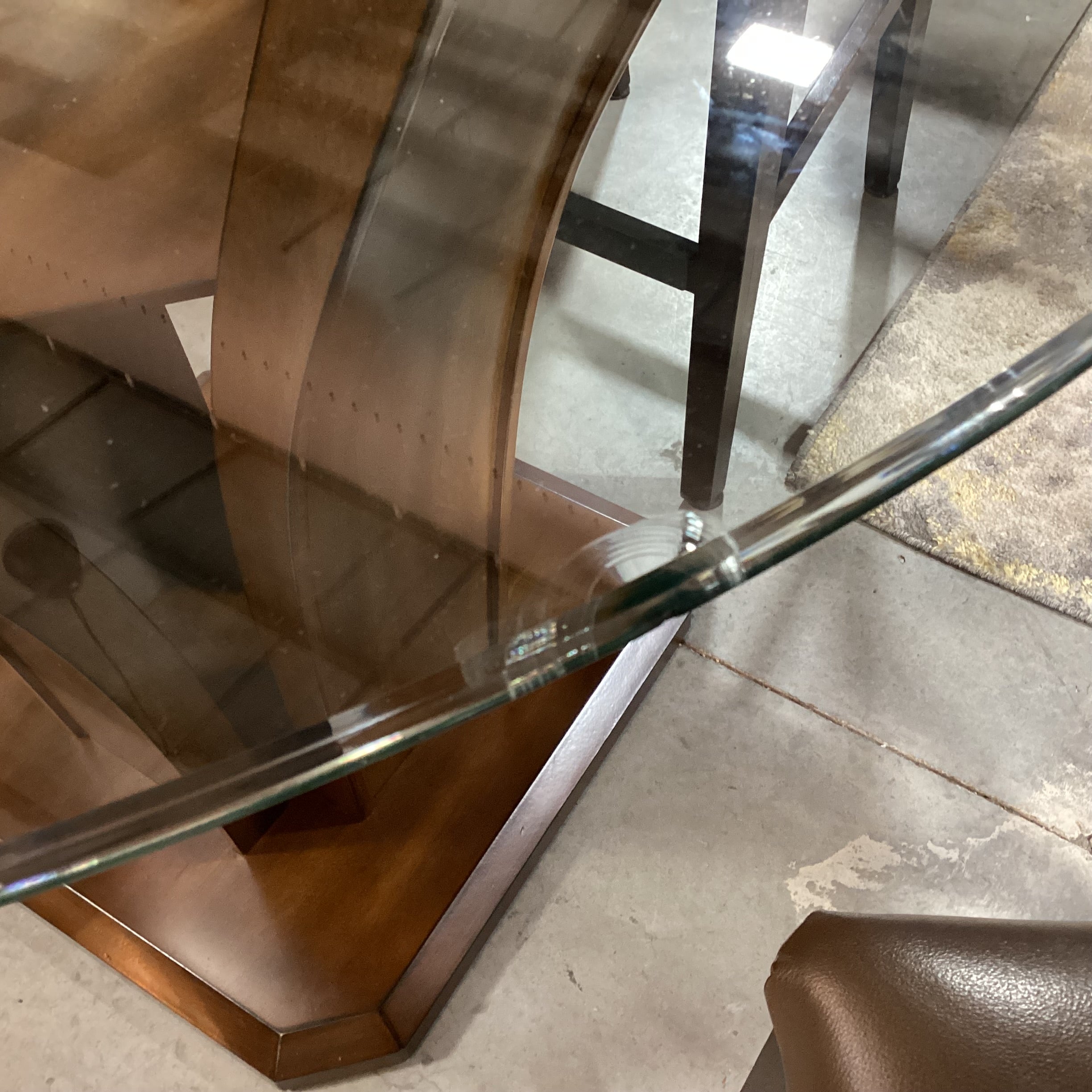 Wood & Glass Table with 4 Wood & Leather Barstools Dining Set 48" Diameter x 36"