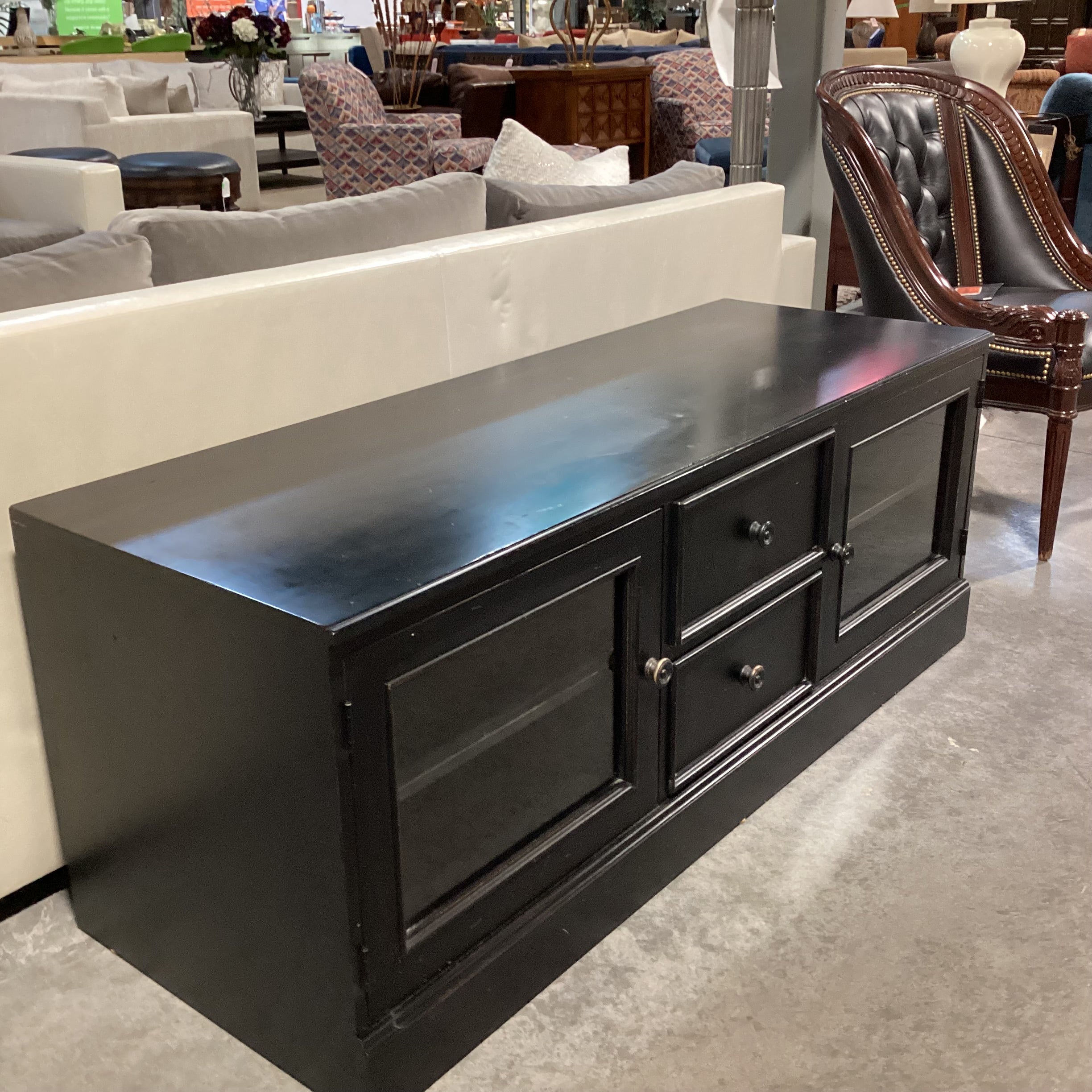 Ethan Allen New Country Distressed Black Wood 2 Glass Door with Shelves 2 Drawer Console 60"x 21.5"x 23"