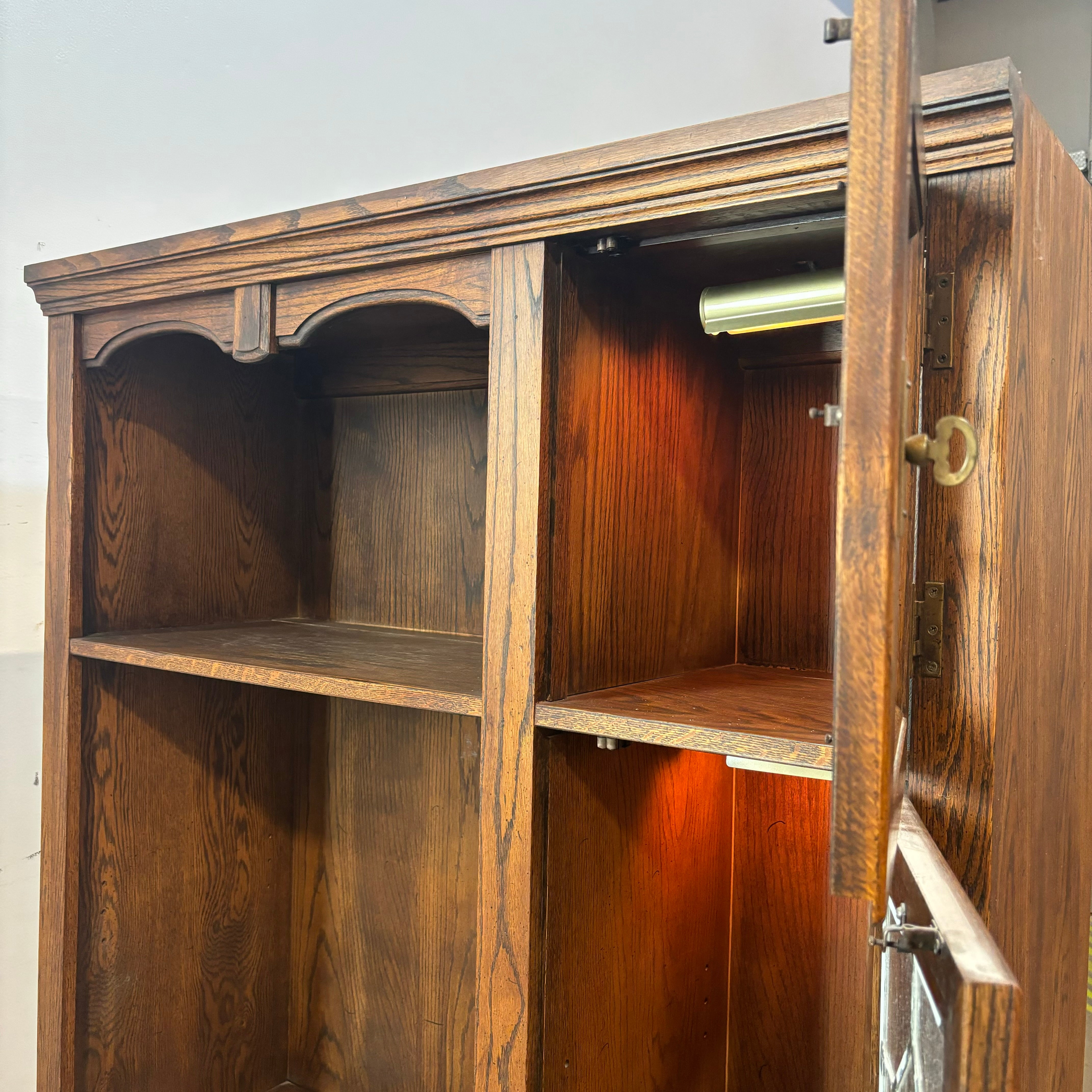 Dark Finish Solid Wood & Leaded Glass 5 Door Lighted Display Bookcase 45"x 18"x 87"