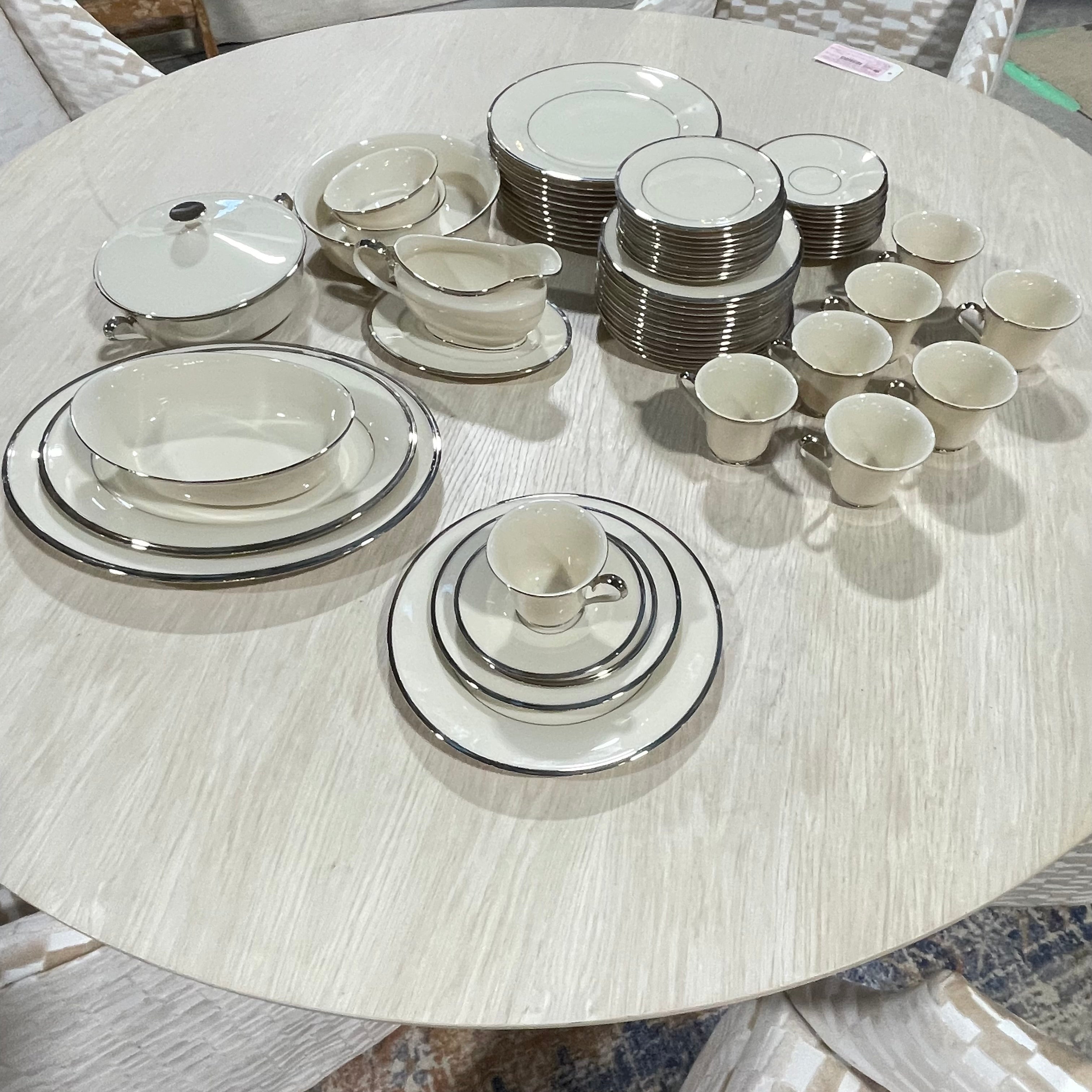 Set of 67 Pieces Lenox Solitaire Platinum China Dinnerware, Made in USA