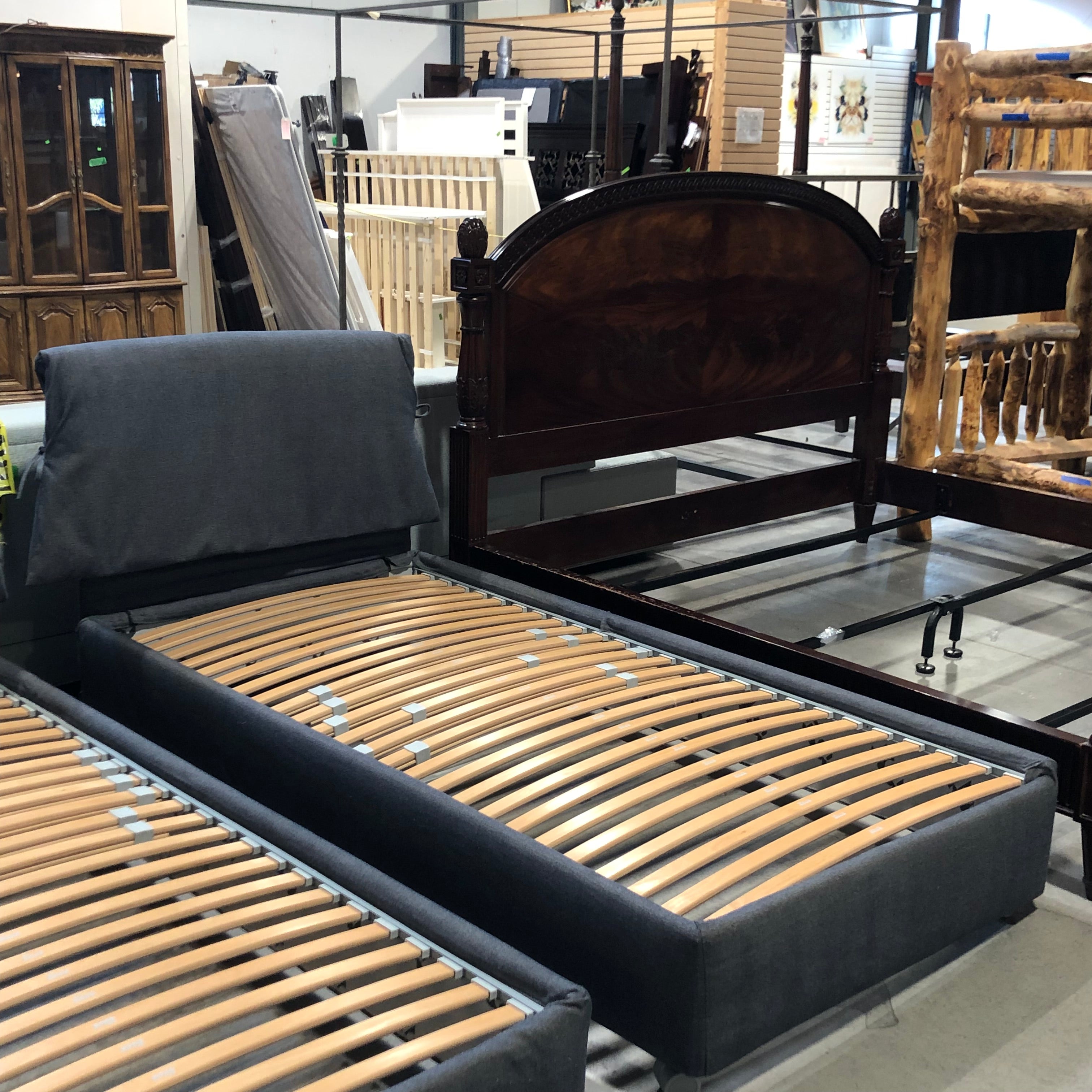 Twin Flou Platform Bed Set 42"x 83"x 33"