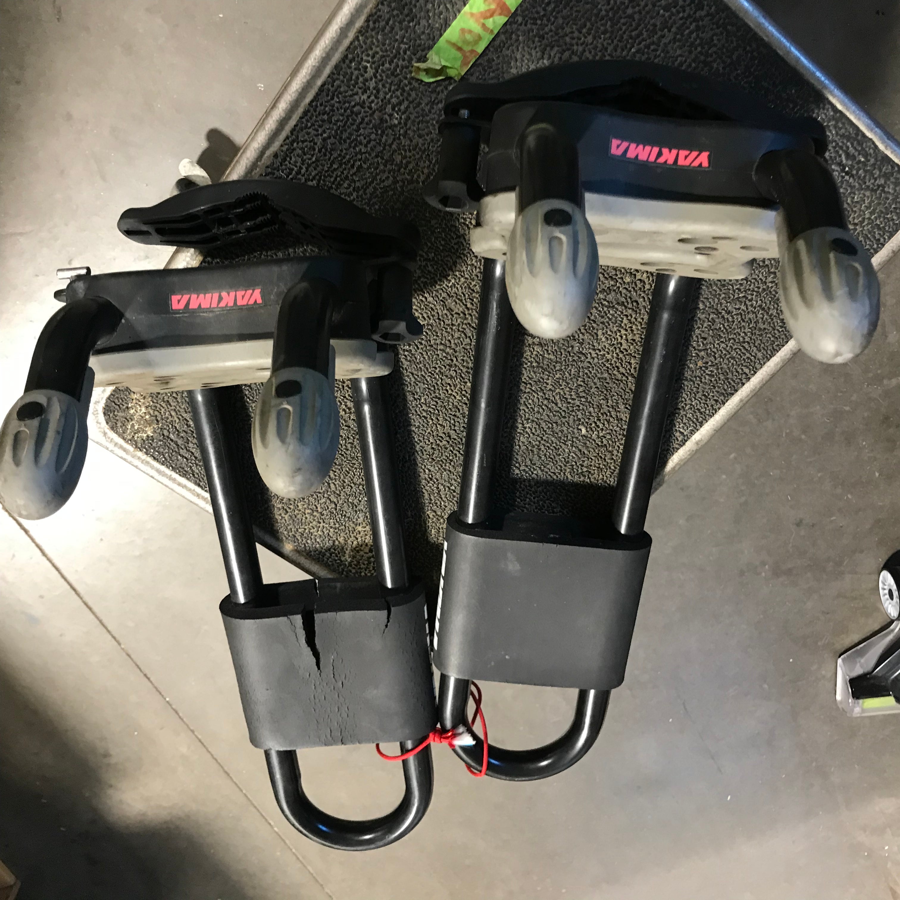 Yakima Jayhooks Black Kayak Racks 7"x 22" (Sold As A Pair)