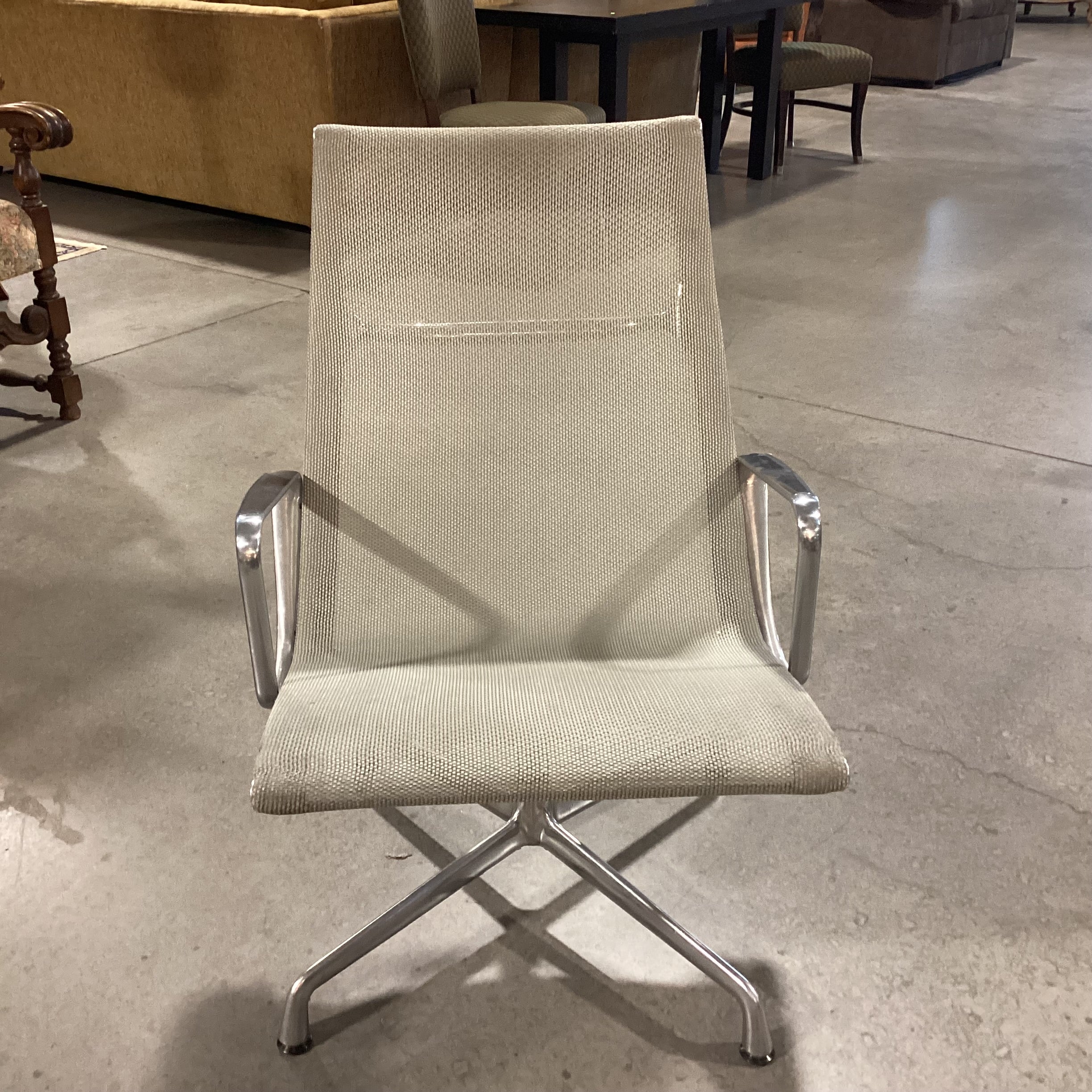 Vintage Eames Grey Mesh & Aluminum Mid Century Modern Office Chair 25"x 27"x 35"