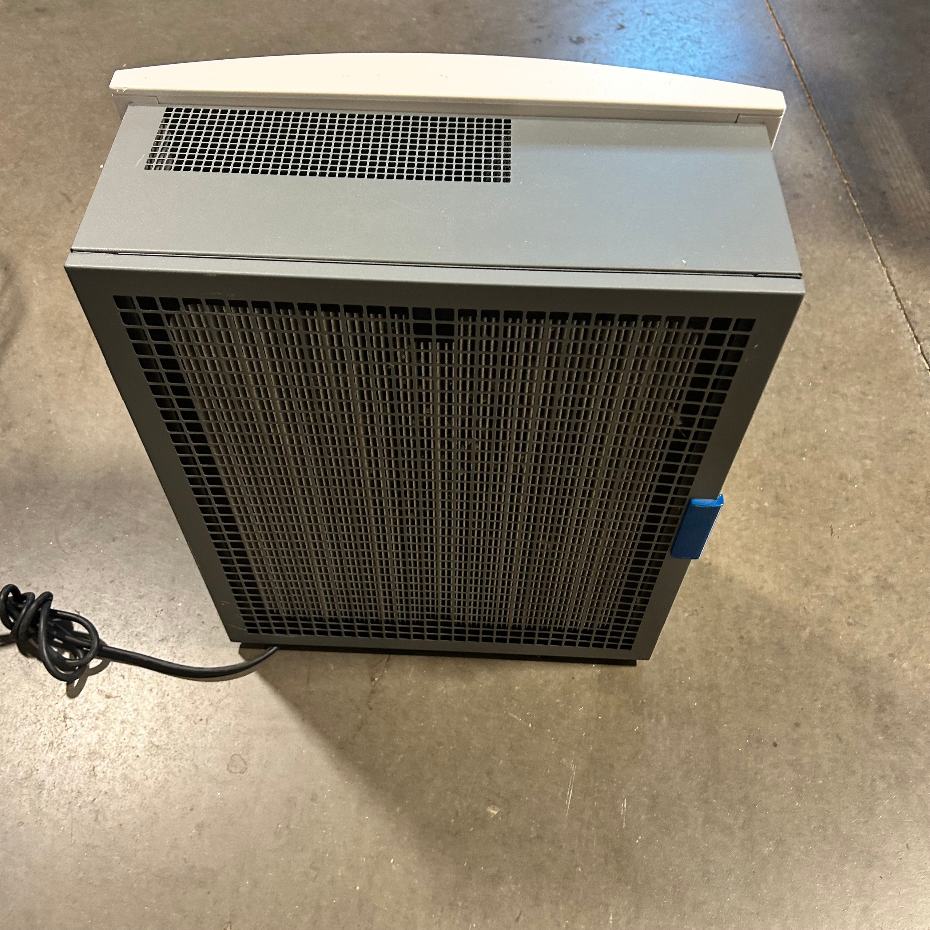 BlueAir 203 Purifying System 17"x 8"x 21"