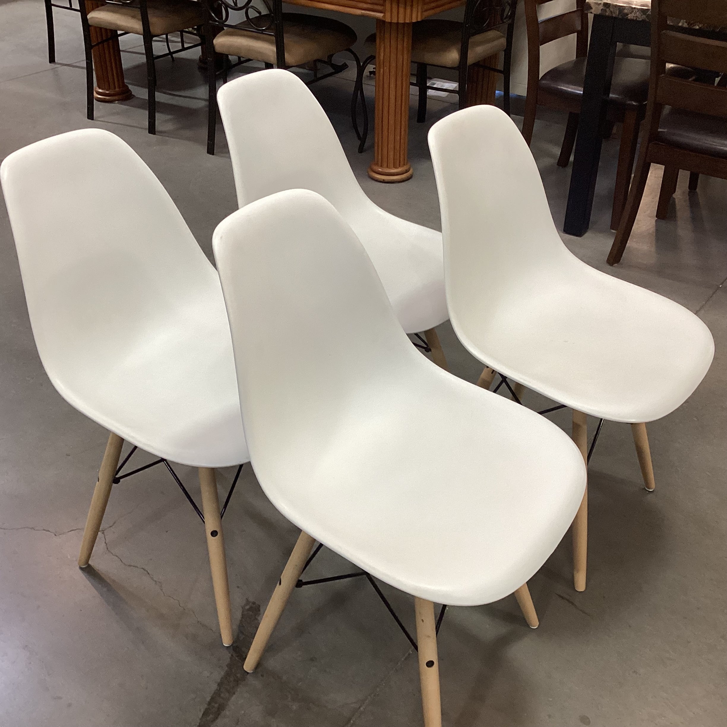 SET of 4 White Sculpted Seat & Wood Dining Chairs 18"x 21"x 32"