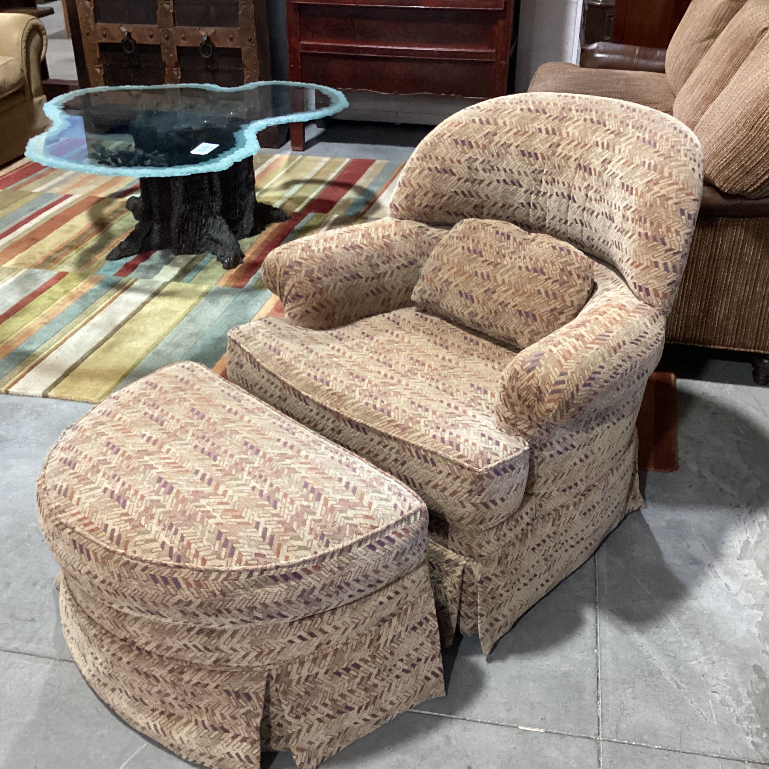 Tan Purple Olive Multi Design With Ottoman Swivel Chair 37"x 37"x 35"