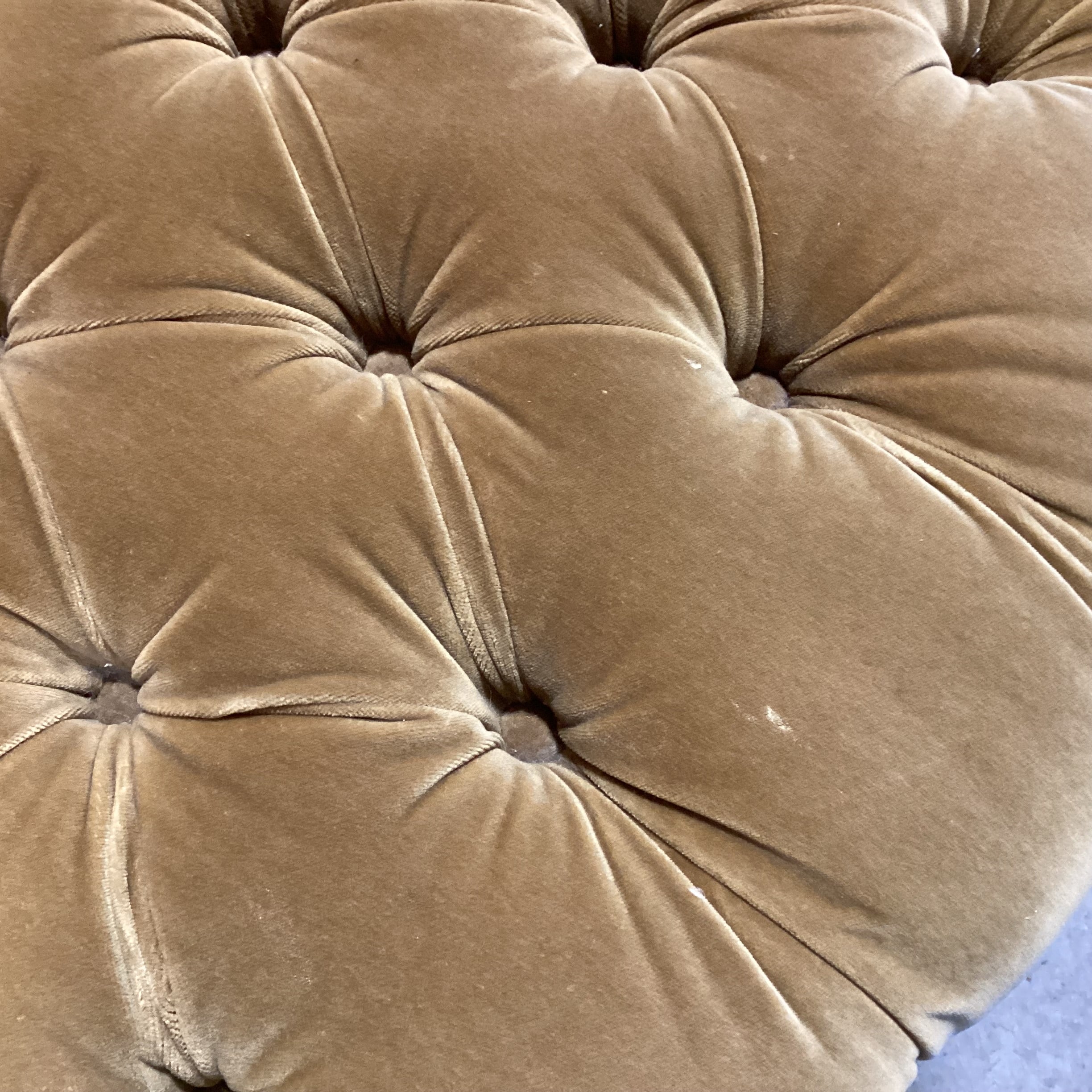 Ethan Allen Gold Velvet Button Tufted & Skirt Round Ottoman 28" Diameter x 18"