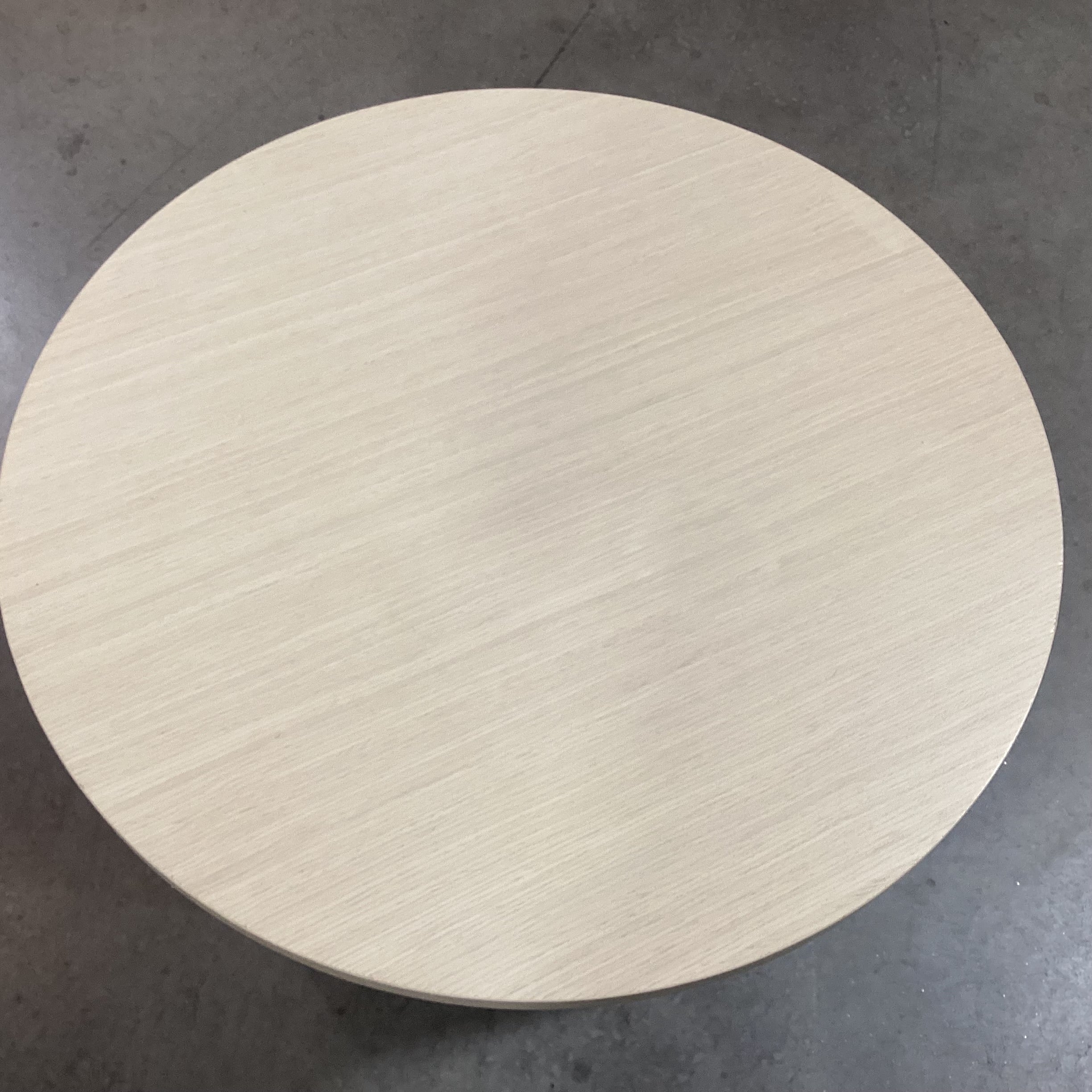 Rove Concepts Kaye Collection Washed Natural Oak Veneer Straight Grain Finish Accent Table 20" Diameter x 19"