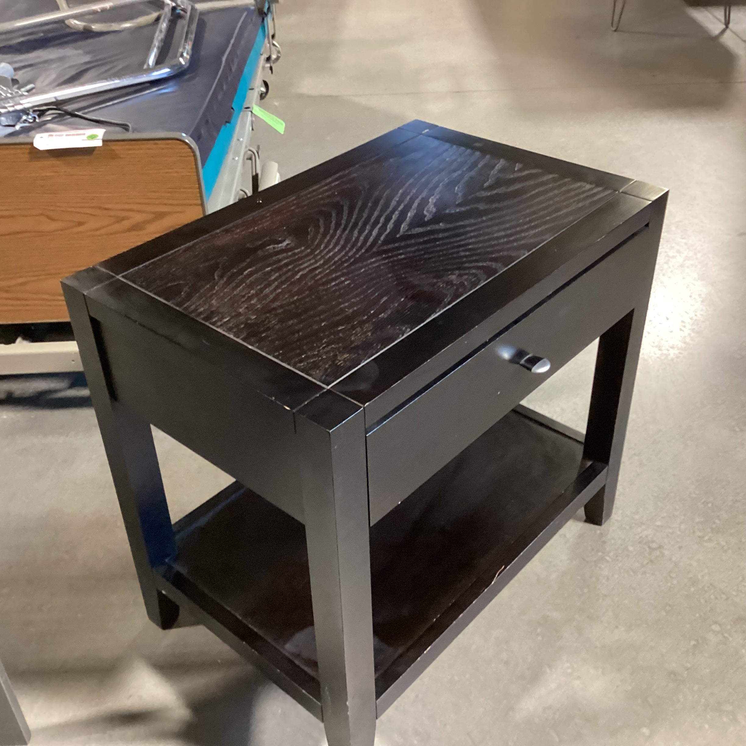 Baronet Dark Finish Wood 1 Drawer with Bottom Shelf Nightstand 28"x 18.5"x 26"