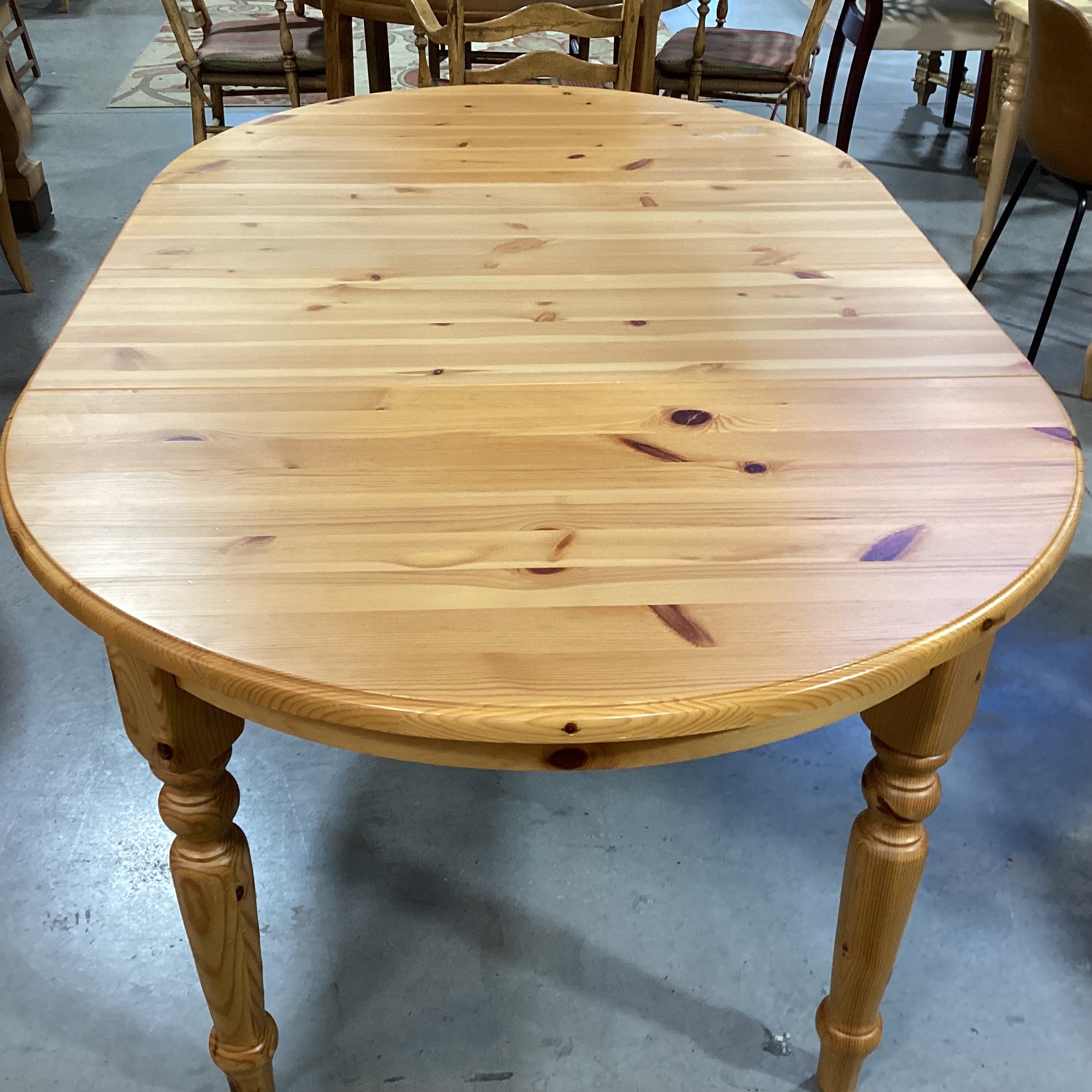 Natural Pine Round to Oval with 2 Leaves Dining Table 45" to 72.5"x 30"