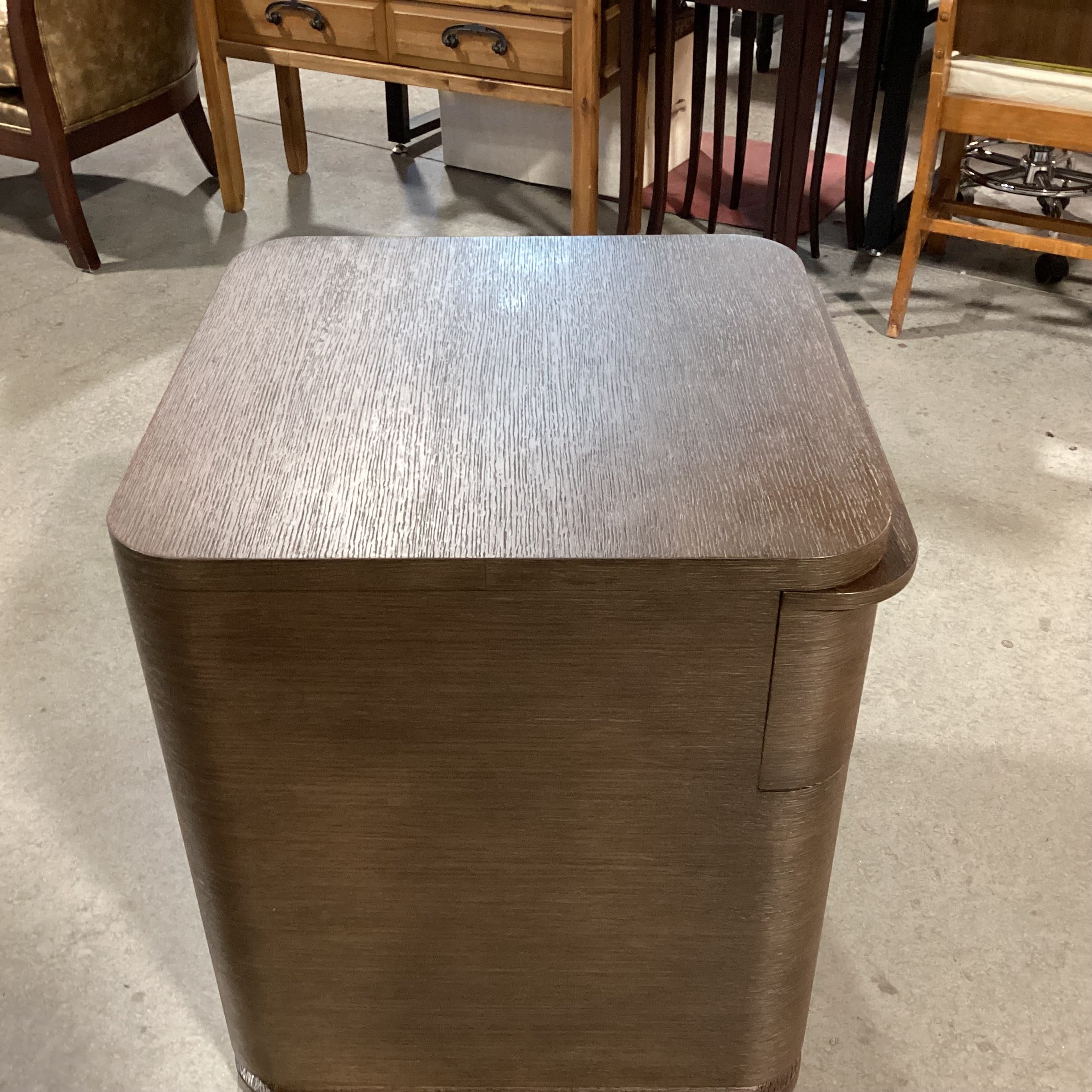 Restoration Hardware Contemporary Dark Finish Oak 1 Drawer with Cubby End Table 20"x 21"x 24.5"