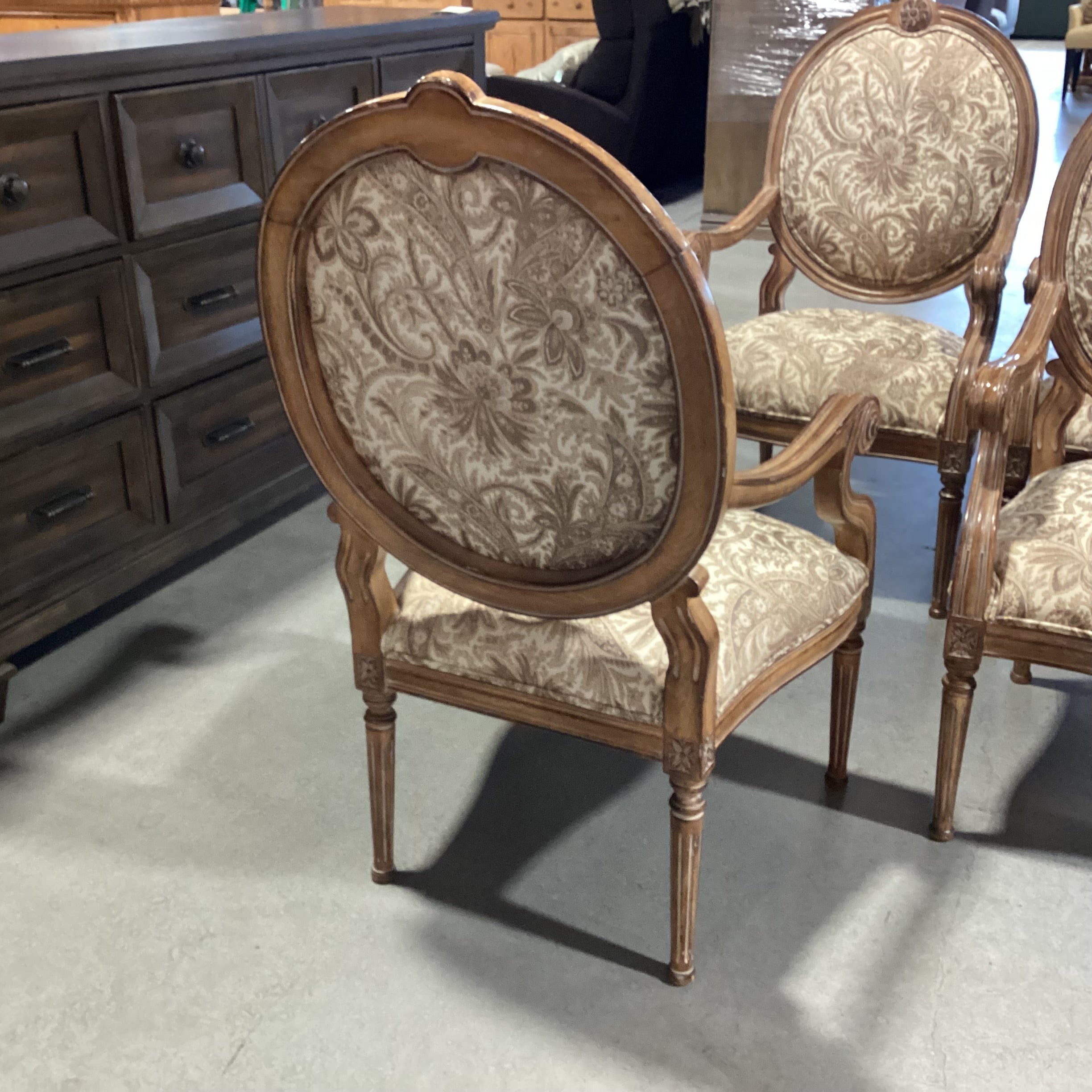 Set of 6 Kreiss Ivory Taupe & Gold Oval Back & Carved Wood Dining Chair 25"x 25"x 42"