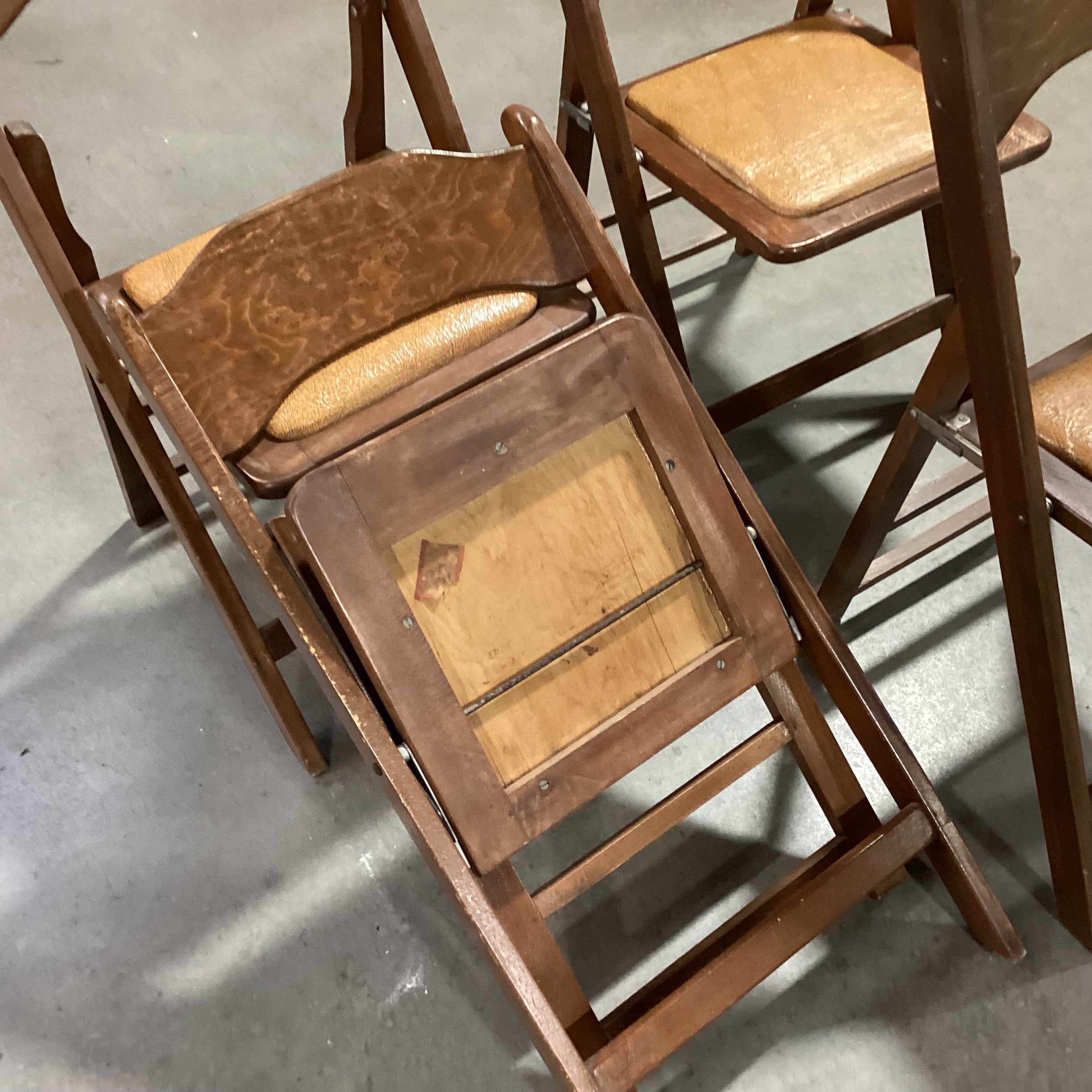 SET of 4 Vintage Wood with Faux Leather Seat Folding Dining Chairs 17"x 19"x 32"
