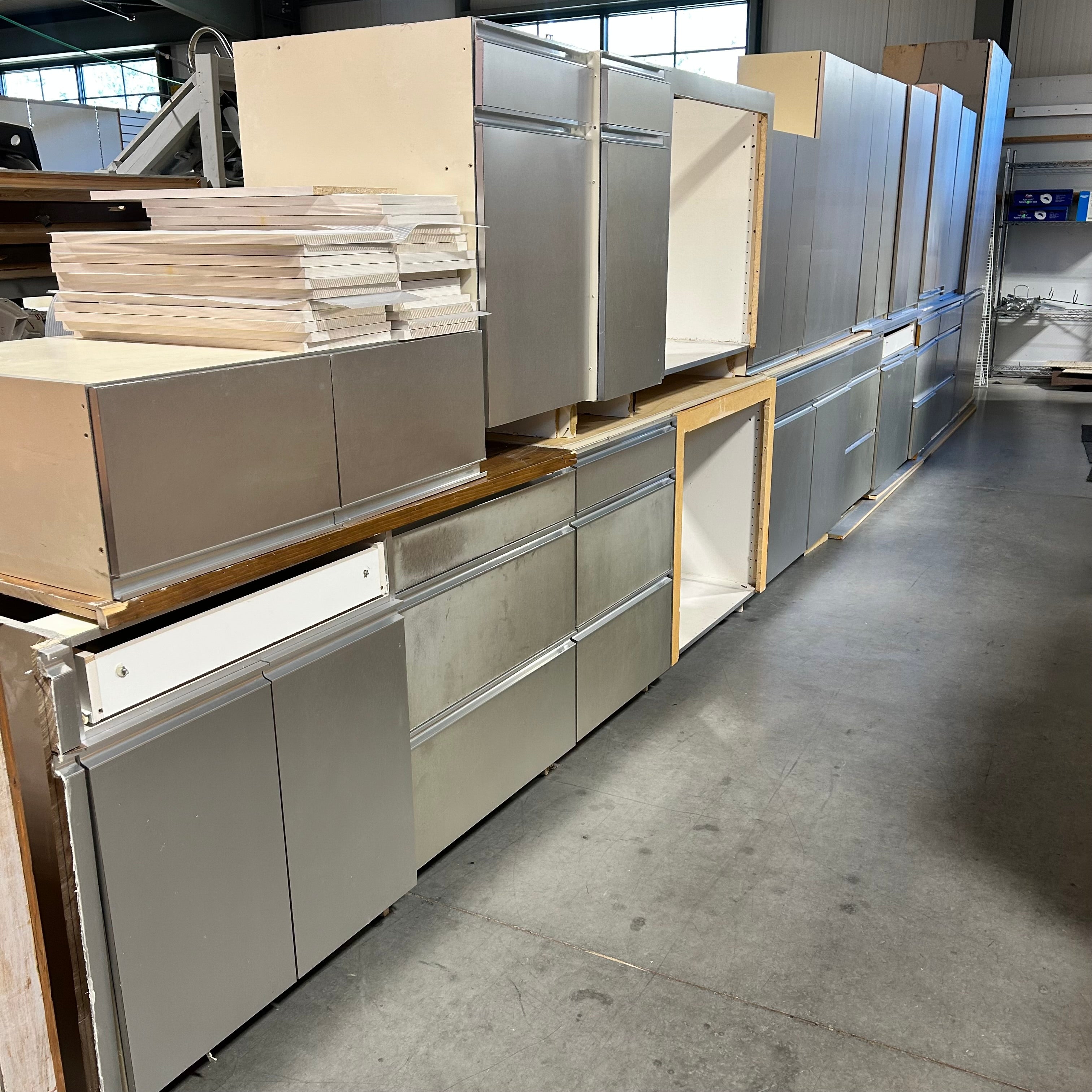 Stainless Metal Vaneer Cabinet Set with Metal Hardware 12 Bottoms / 7 Uppers / 2 Standing Pantry Cabinets