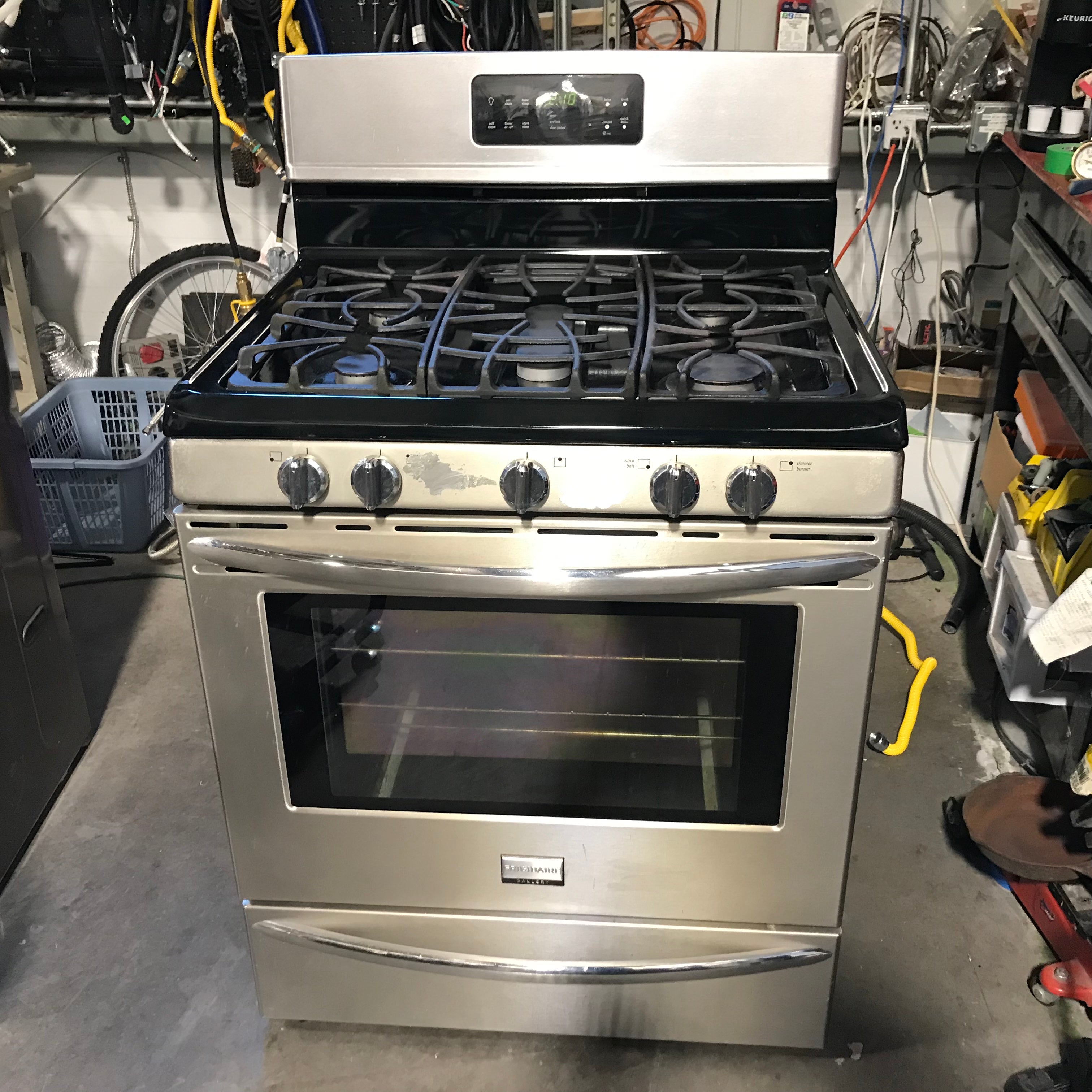 Frigidaire Stainless Steel 5 Burner Gas Range 30"x 26"x 47"