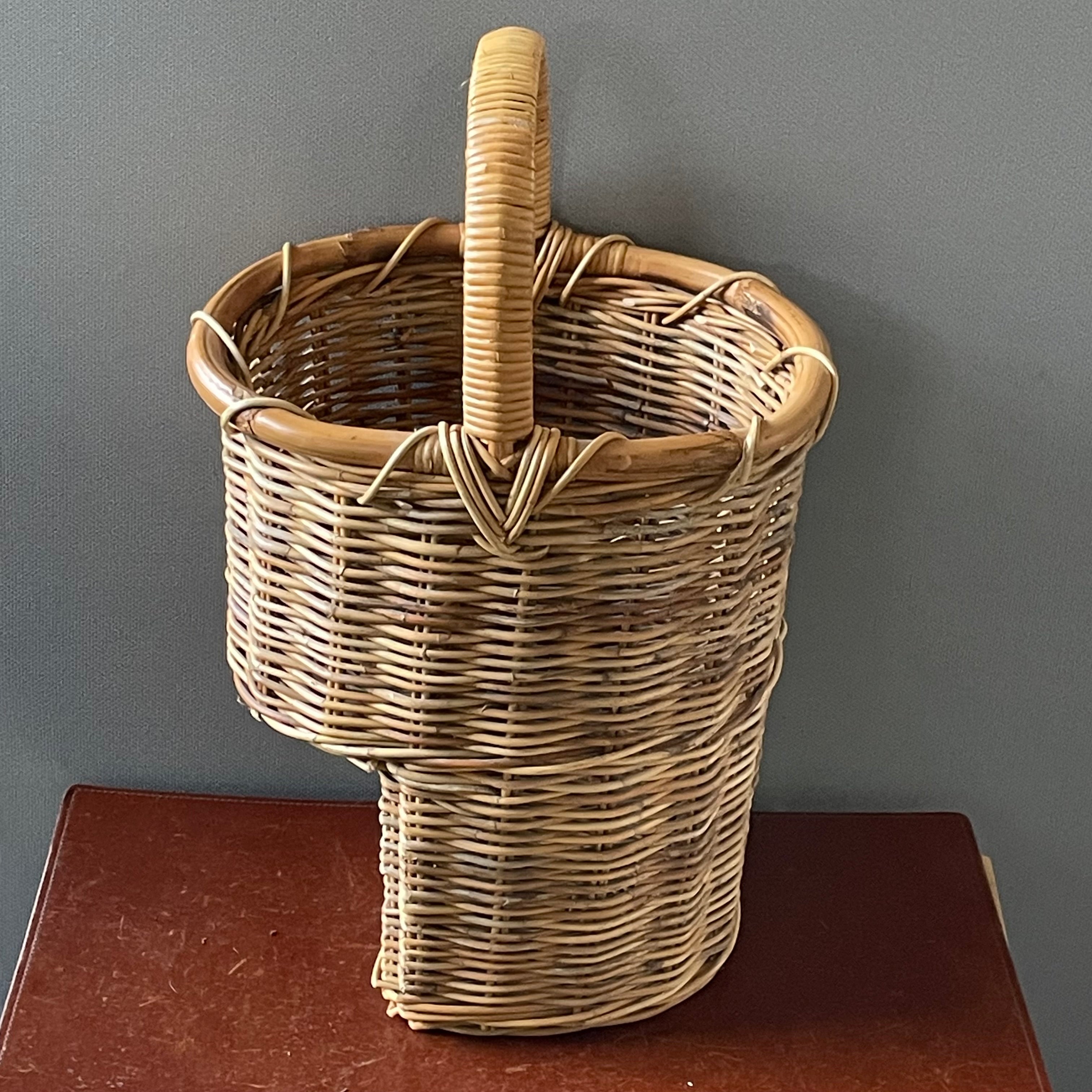Vintage Wicker Woven Staircase Basket, 13.5"x 12.75"