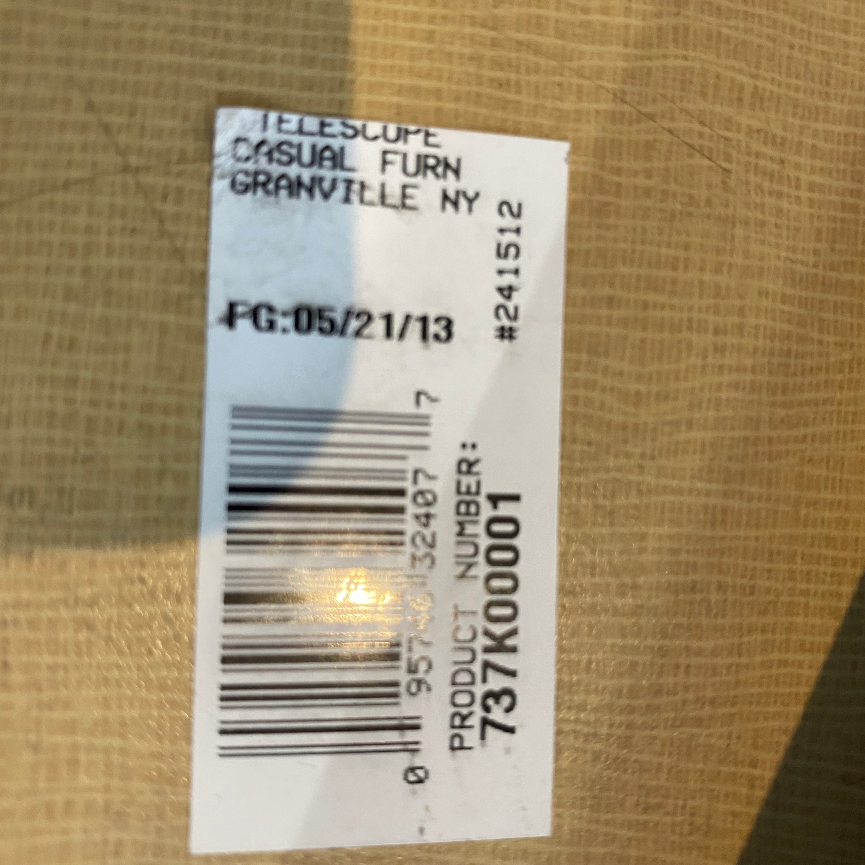 Telescope Casual Furniture Cast Aluminum Decorative Round Table Set/4 Chairs with Cushions 35" Diameter x 28"