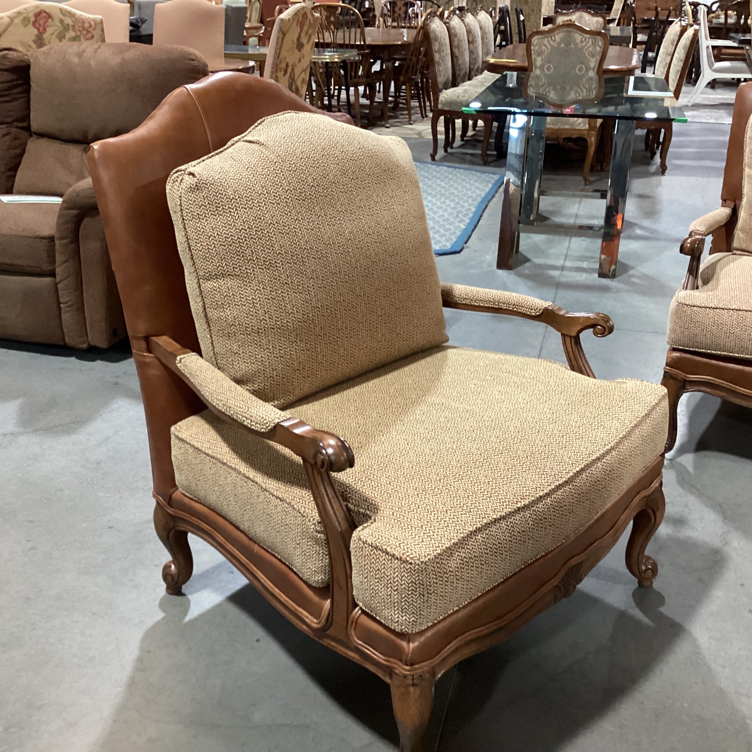 Ethan Allen Carved Wood Leather Gold & Burnt Orange Woven Bergere Chair 36"x 40"x 42"