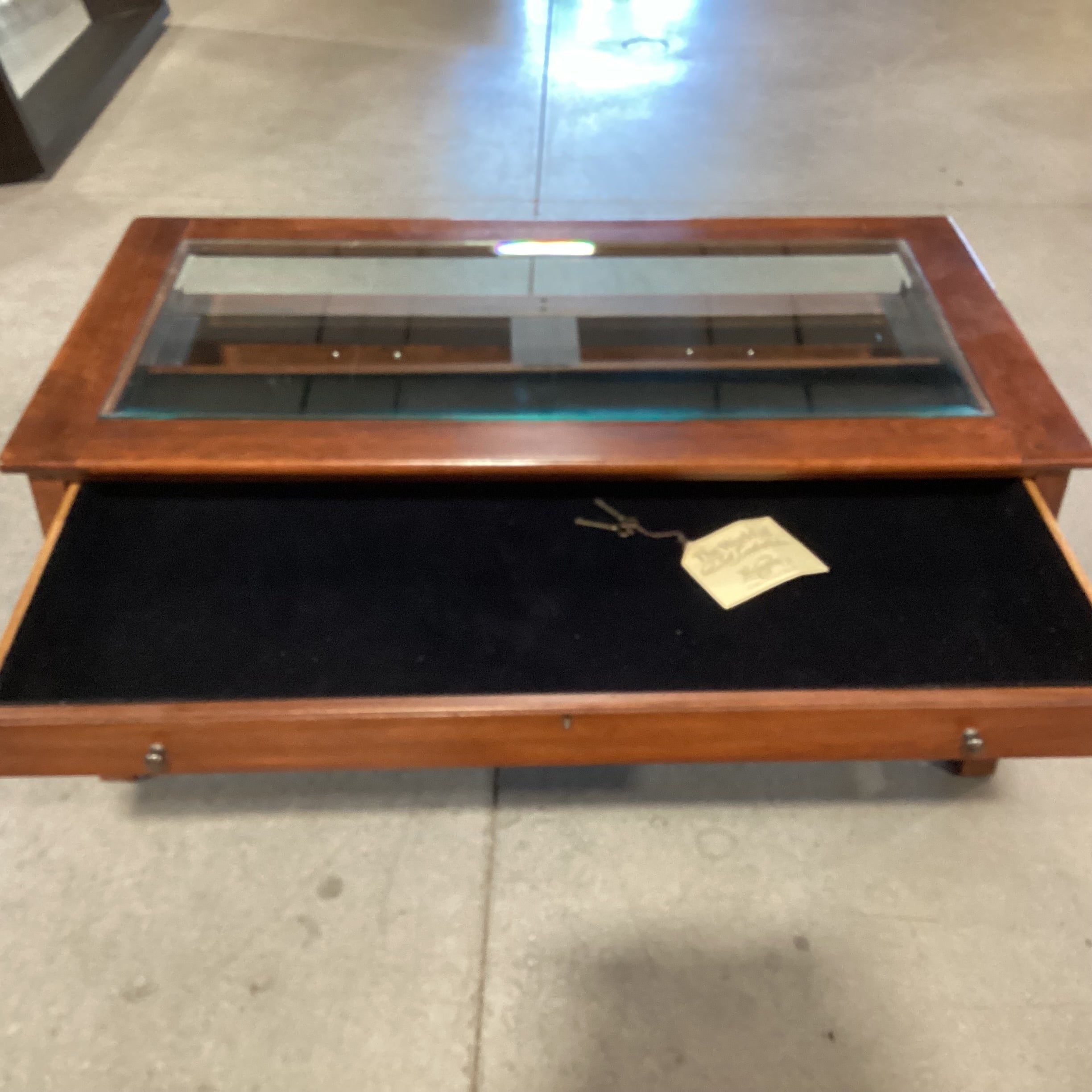 Bob Timberlake for Lexington Finished Wood & Glass Top Double Sided Pull Through Drawers Display Coffee Table 44"x 24"x 19"