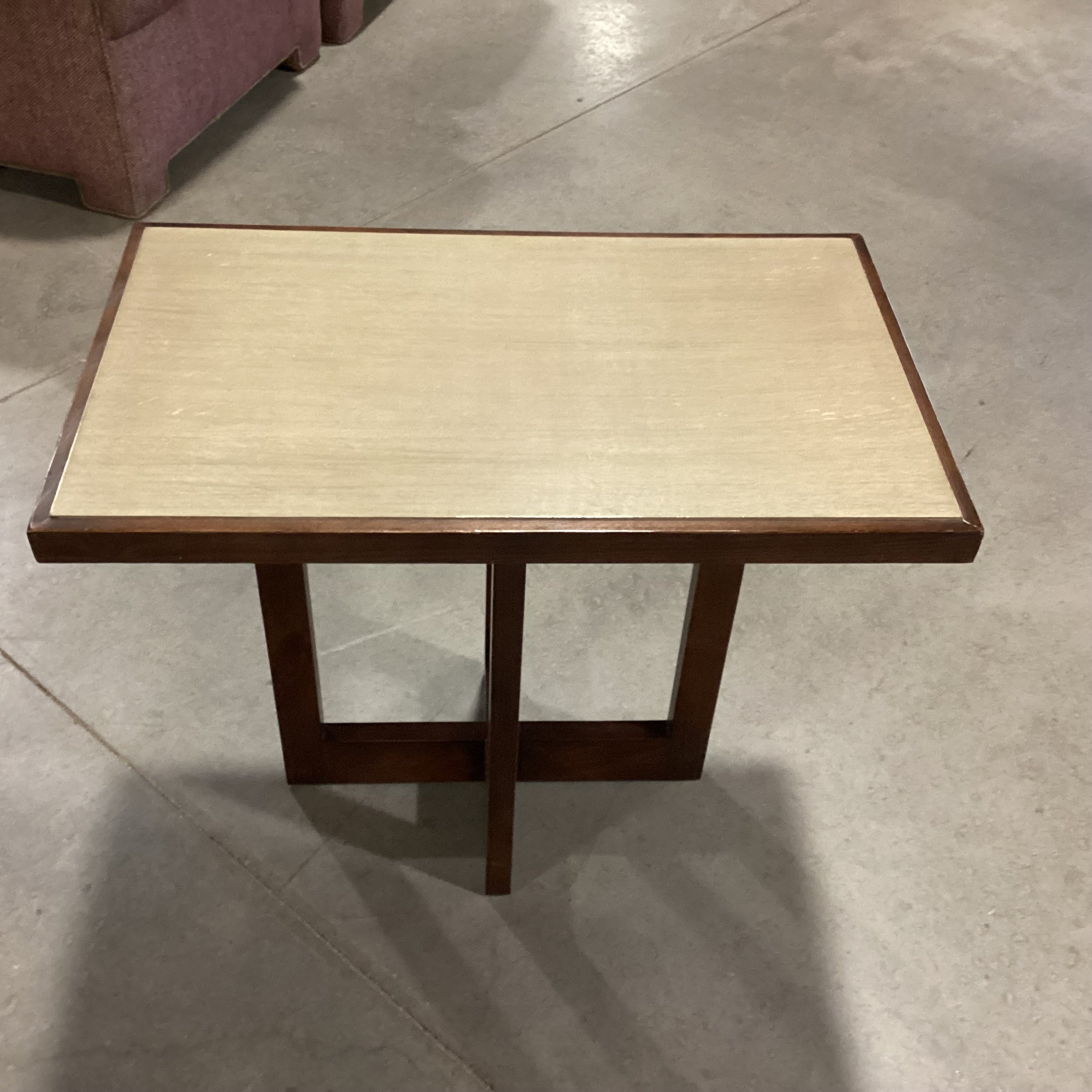 Hickory Chair Dark & Grey Tone Finish Walnut End Table 31"x 19"x 26"