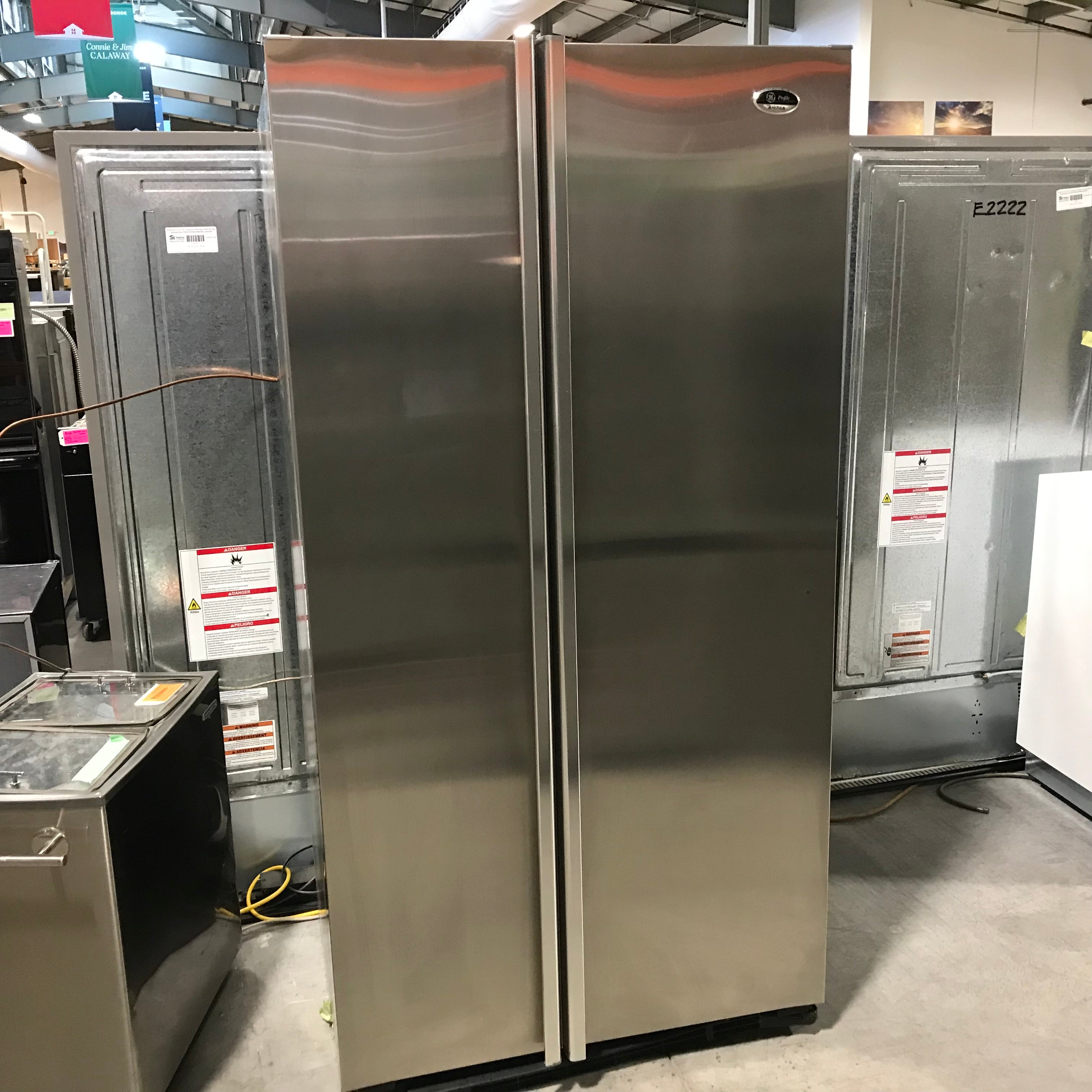 GE Profile Stainless Steel SideBySide Refrigerator 36"x 28"x 70.5
