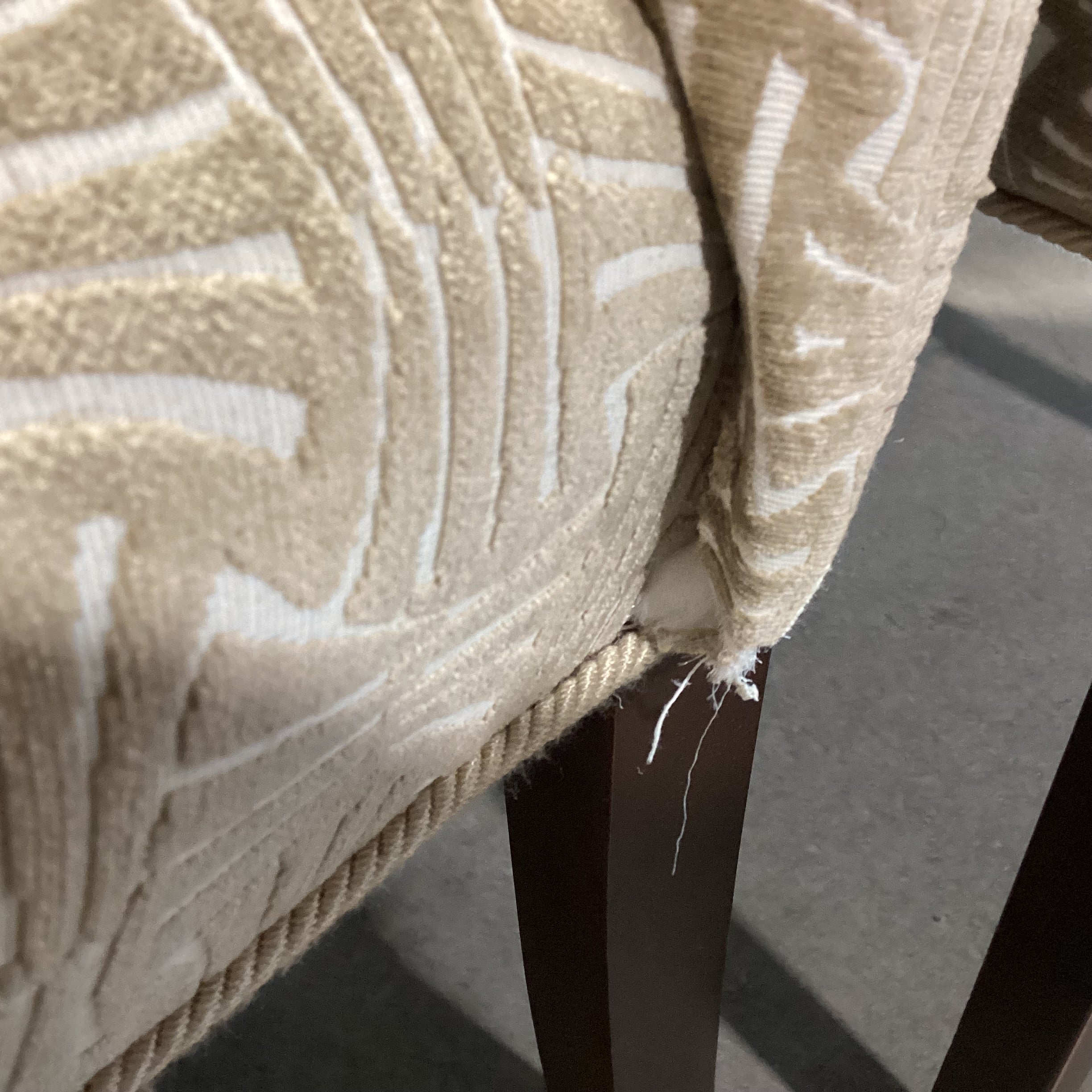 Set of 4 Beige & Ivory Raised Chenille Design Dining Chairs 22"x 24"x 40"