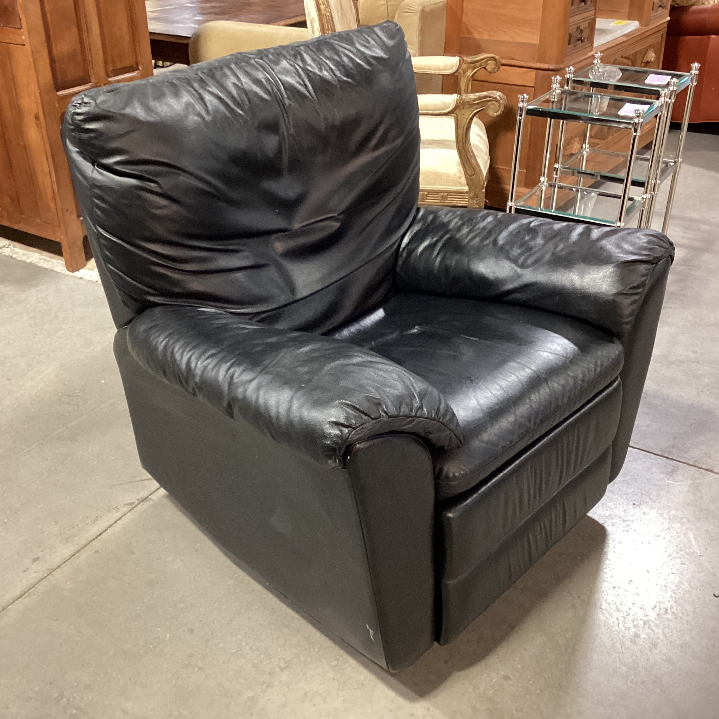 Vintage Italian Black Leather Swivel Rock Recliner Chair 39"x 34"x 67"x 37"