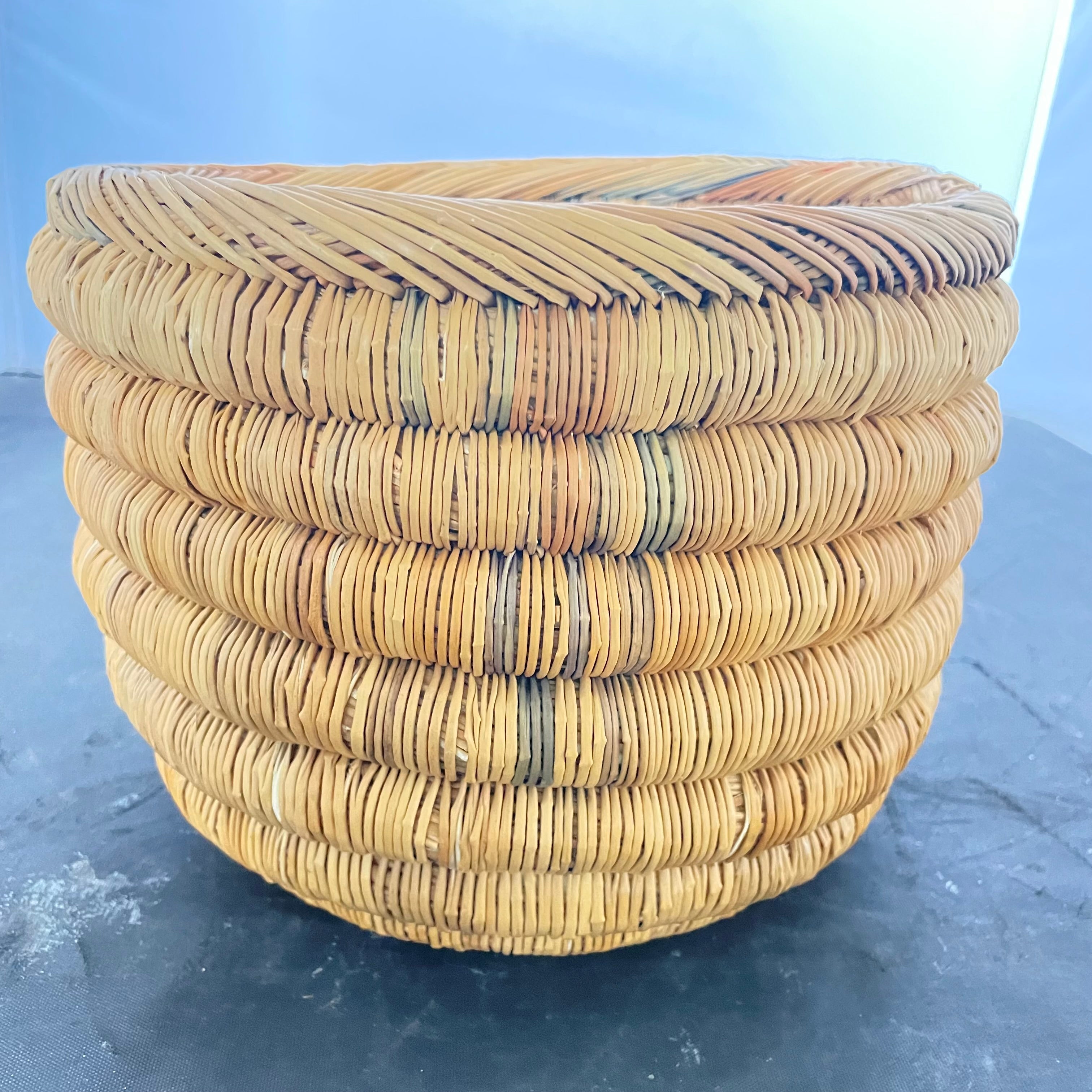 Antique 1930's Handcrafted Hopi Second Mesa Basket w/Repeat Design, 8"x 6"""
