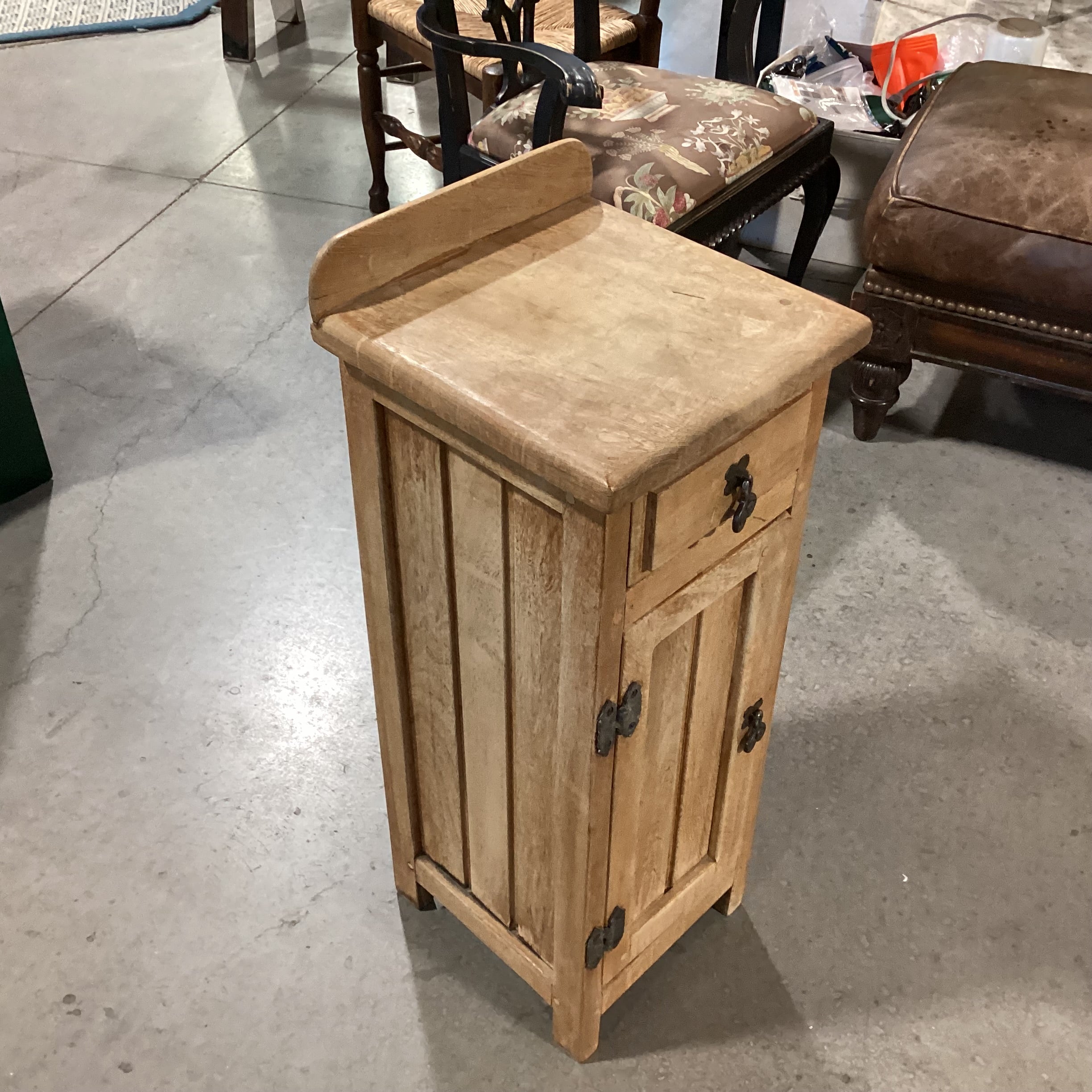 Solid Natural Wood 1 Drawer 1 Door with Shelf Cabinet End Table 13"x 13"x 34"