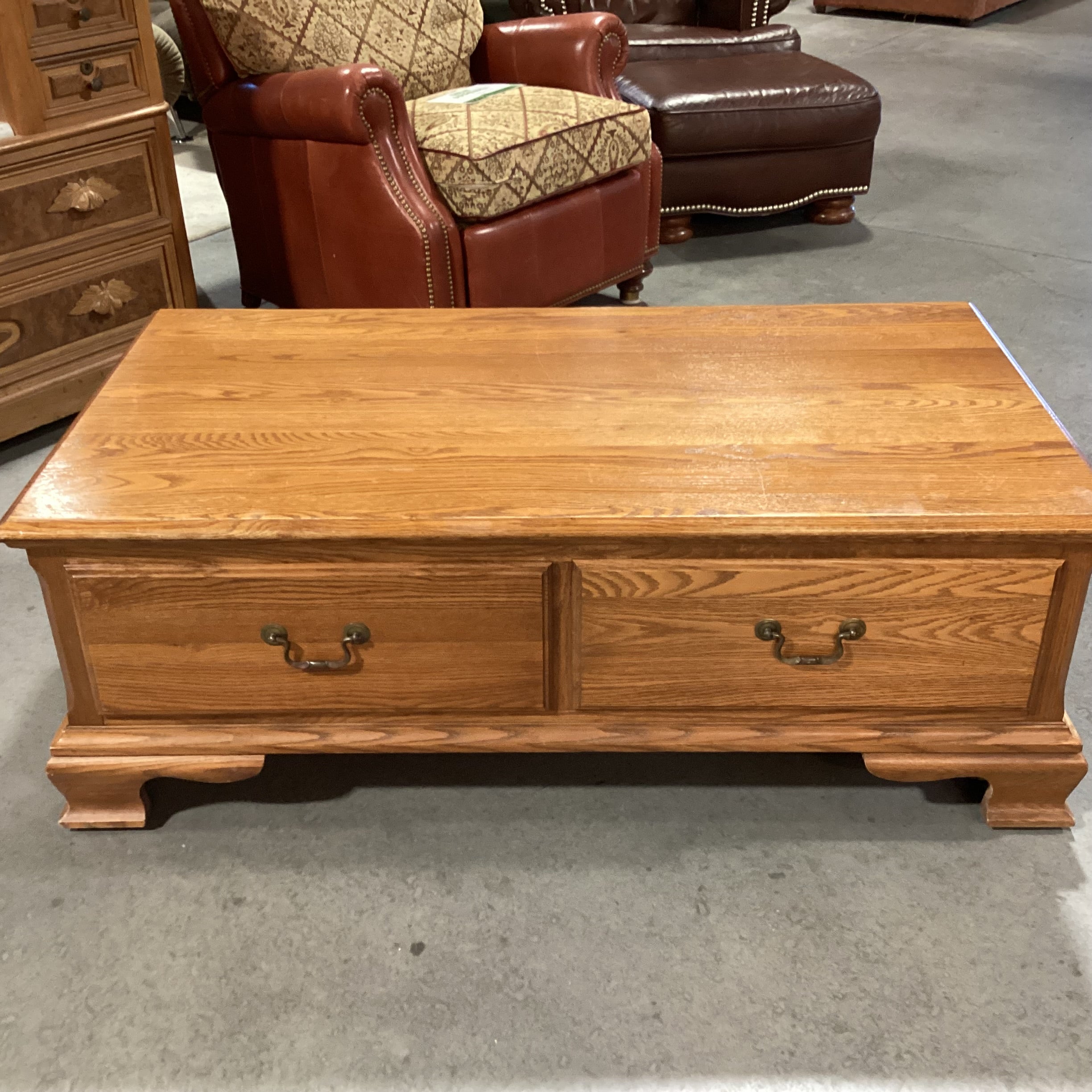 Pennsylvania House Finished Oak 2 Drawer Coffee Table